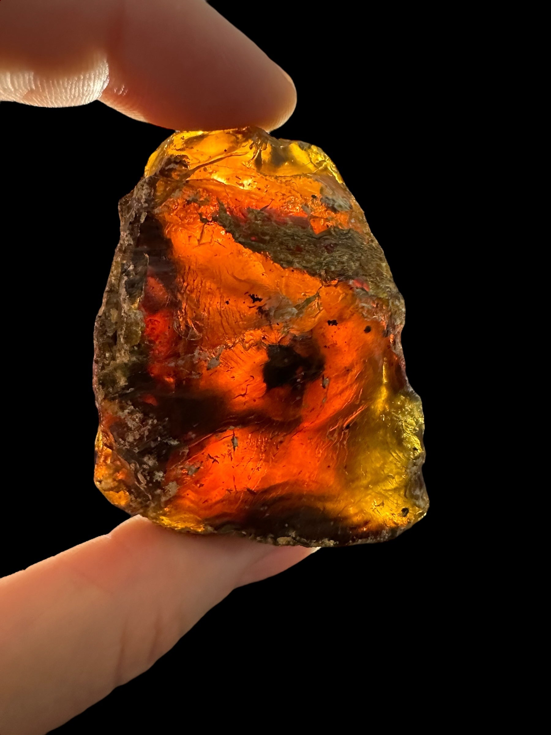Raw amber – Sumatra, Indonesia - JNI37