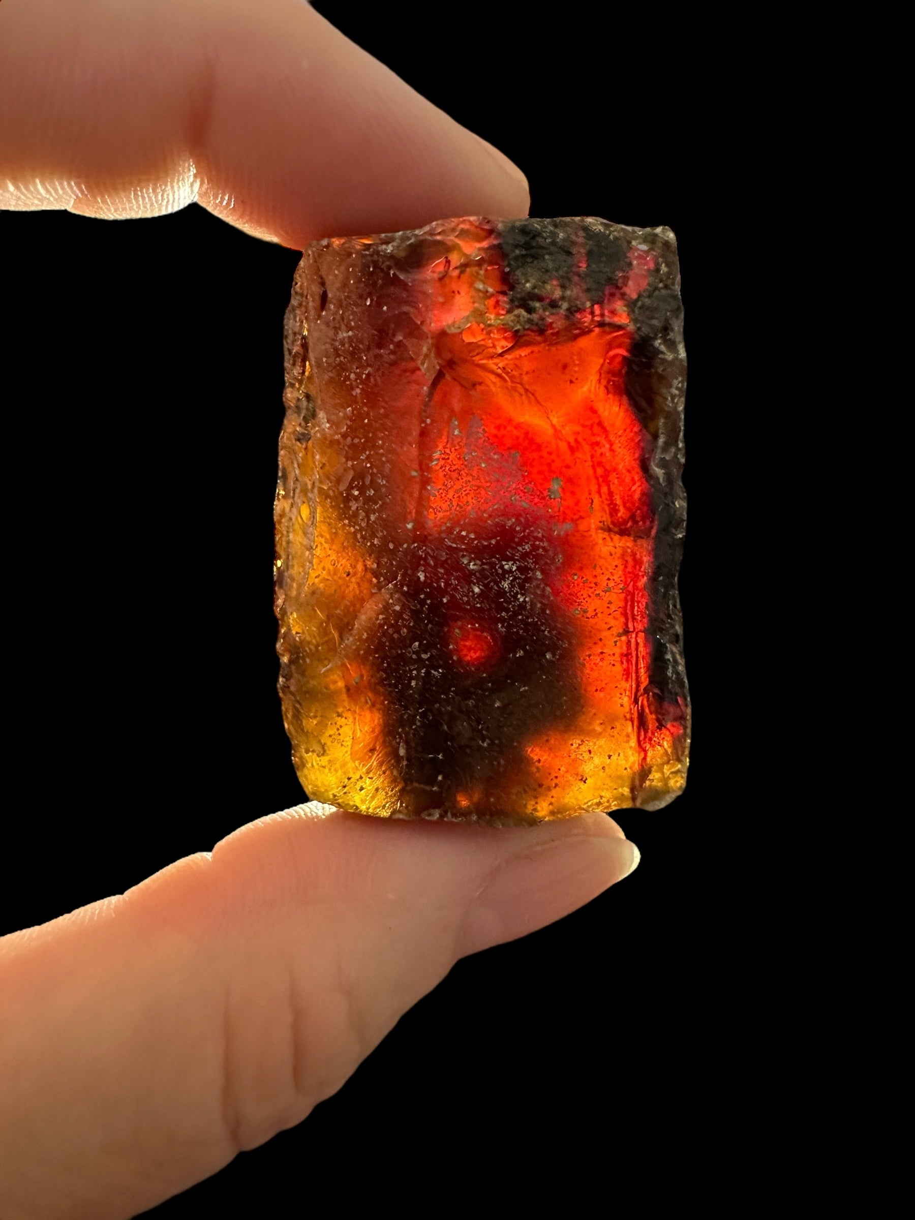 Raw amber – Sumatra, Indonesia - JNI39