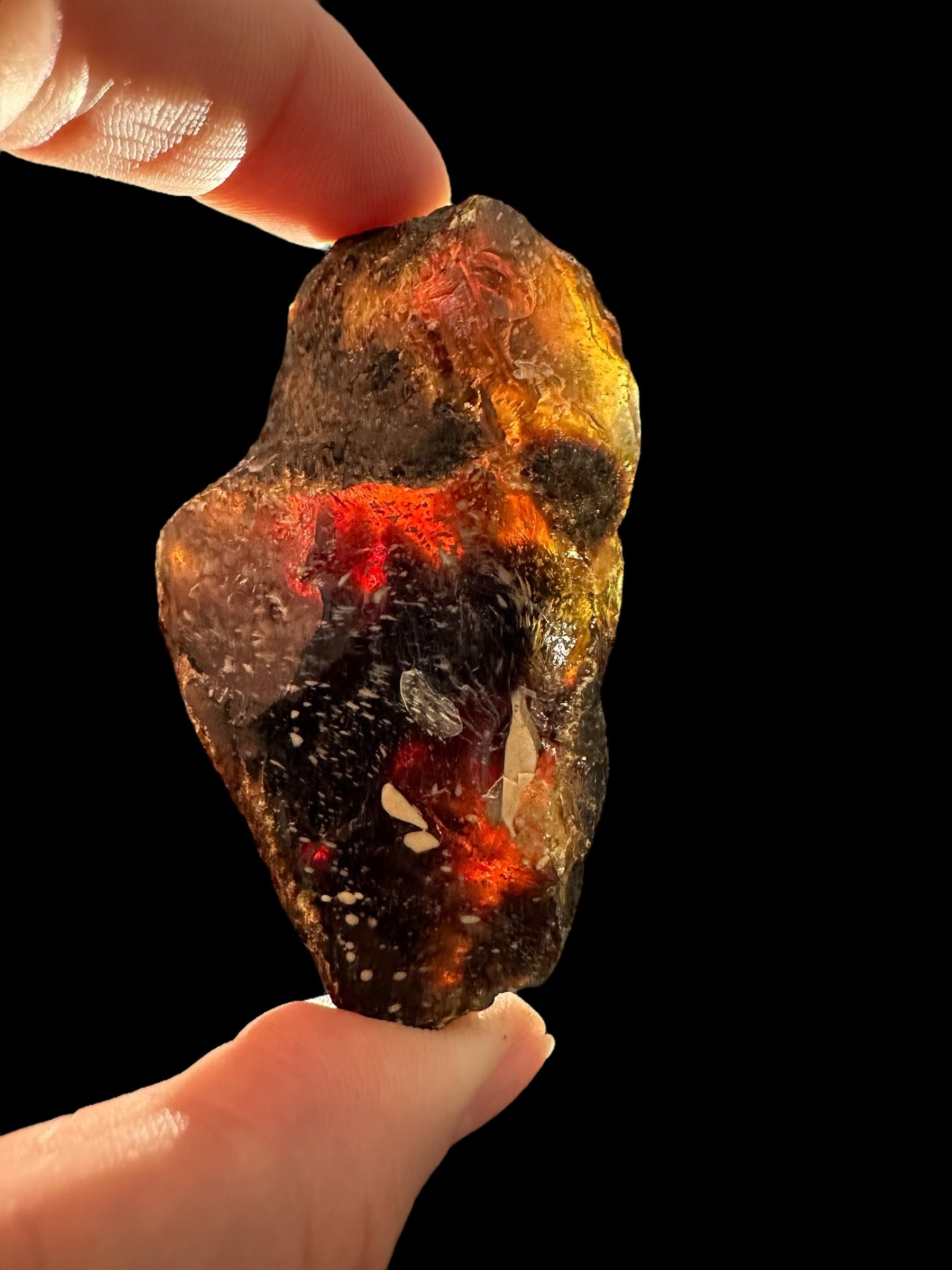 Raw amber – Sumatra, Indonesia - JNI42