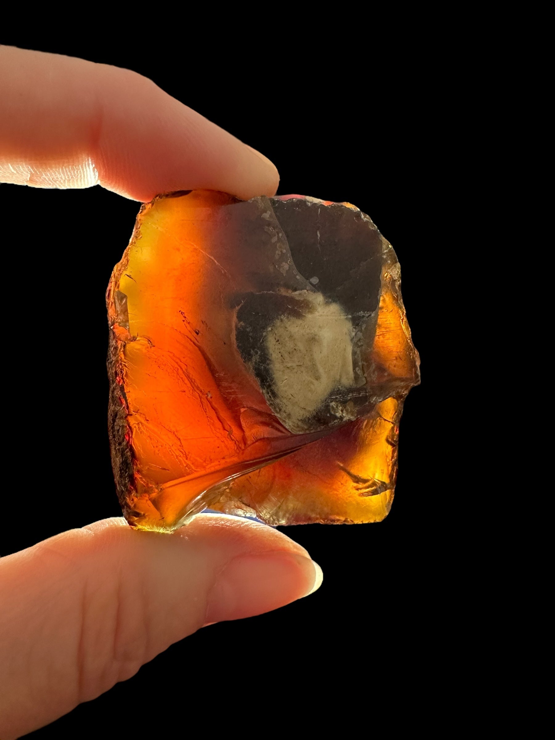 Raw amber – Sumatra, Indonesia - JNI43