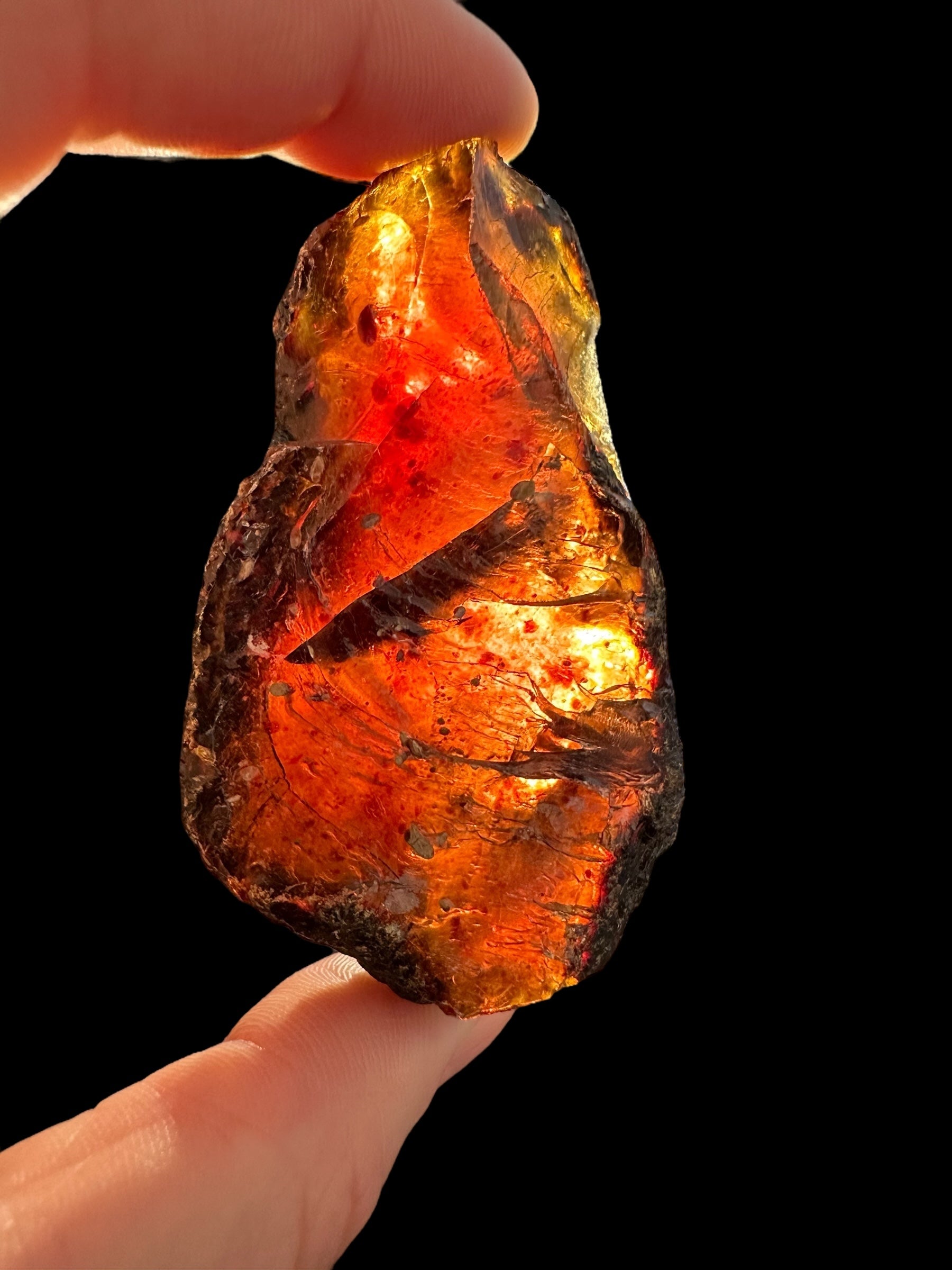 Raw amber – Sumatra, Indonesia - JNI46