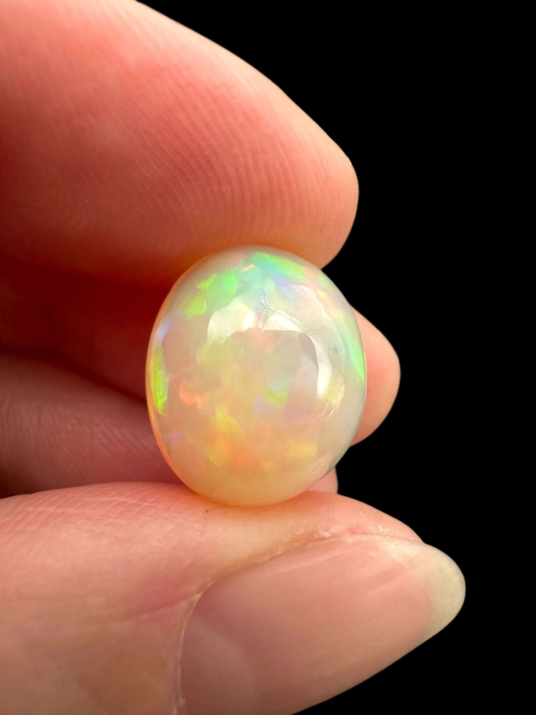 Precious opal cabochon 6,7ct – Welo, Ethiopia - OPK070