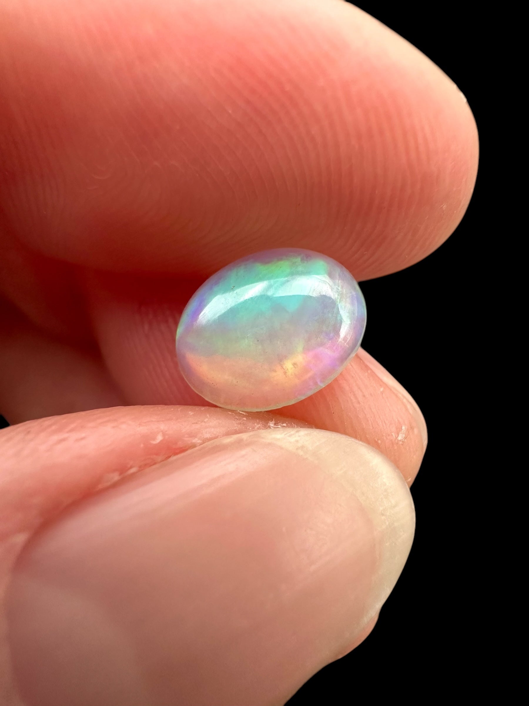 Precious opal cabochon 1ct – Welo, Ethiopia - OPK071