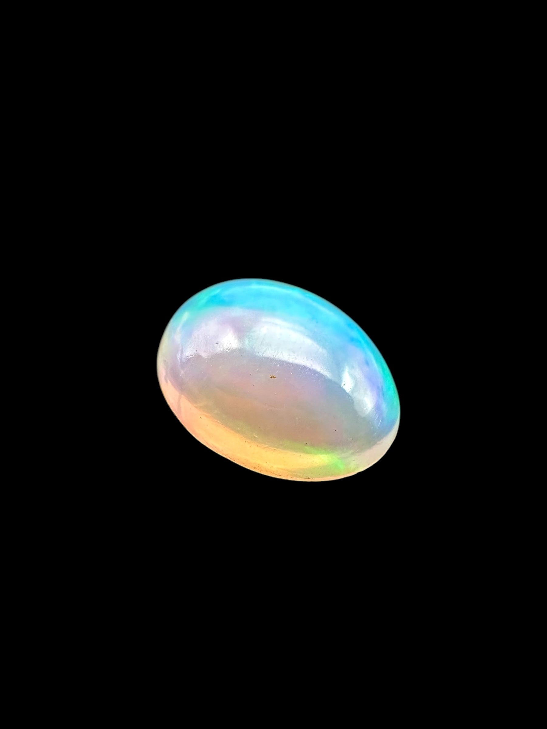 Precious opal cabochon 1ct – Welo, Ethiopia - OPK071