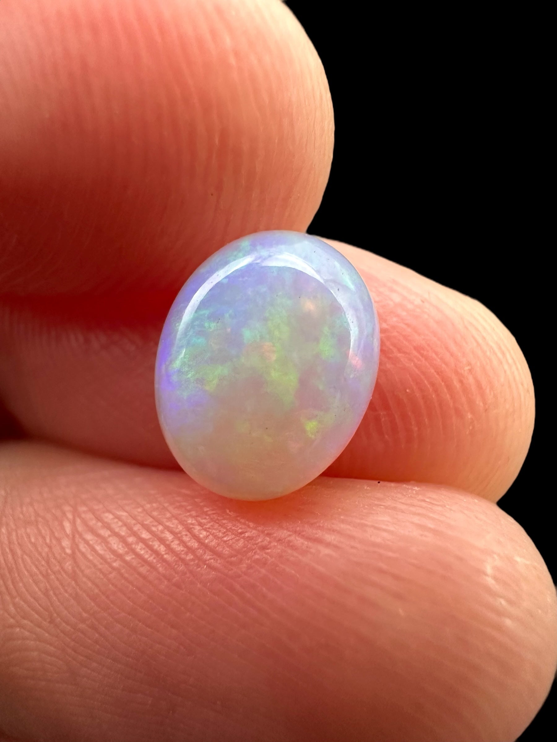 Precious opal cabochon 1,1ct – Welo, Ethiopia - OPK072