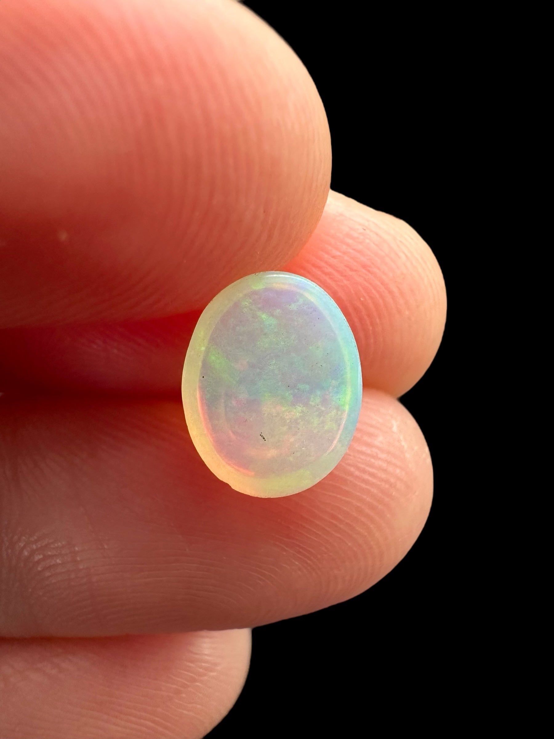 Precious opal cabochon 1,1ct – Welo, Ethiopia - OPK072