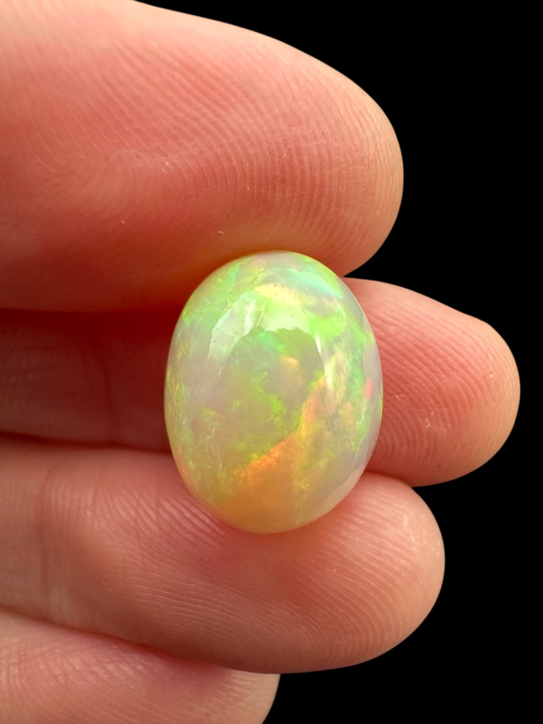 Precious opal cabochon 5,3ct – Welo, Ethiopia - OPK073