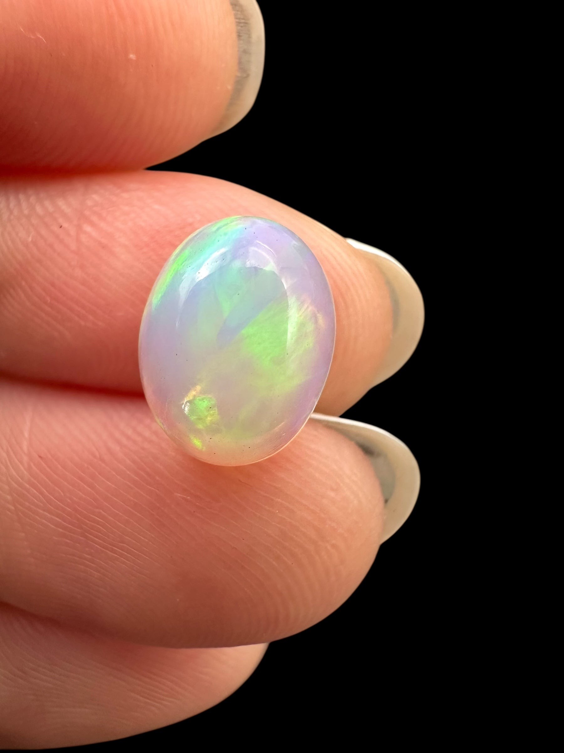 Precious opal cabochon 1,4ct – Welo, Ethiopia - OPK076