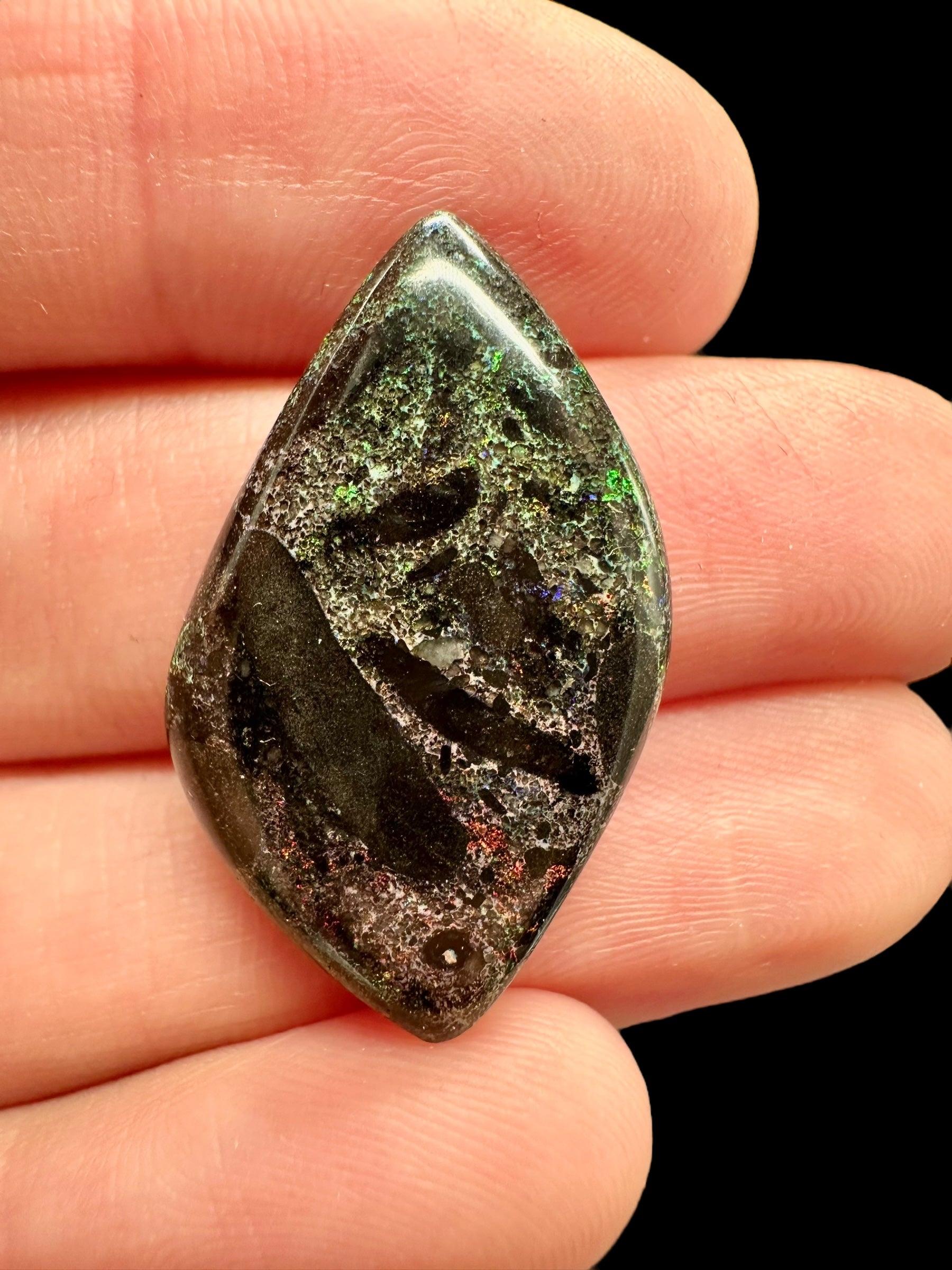 Australian opal 13,8ct – Cabochon – Andamooka, Australia