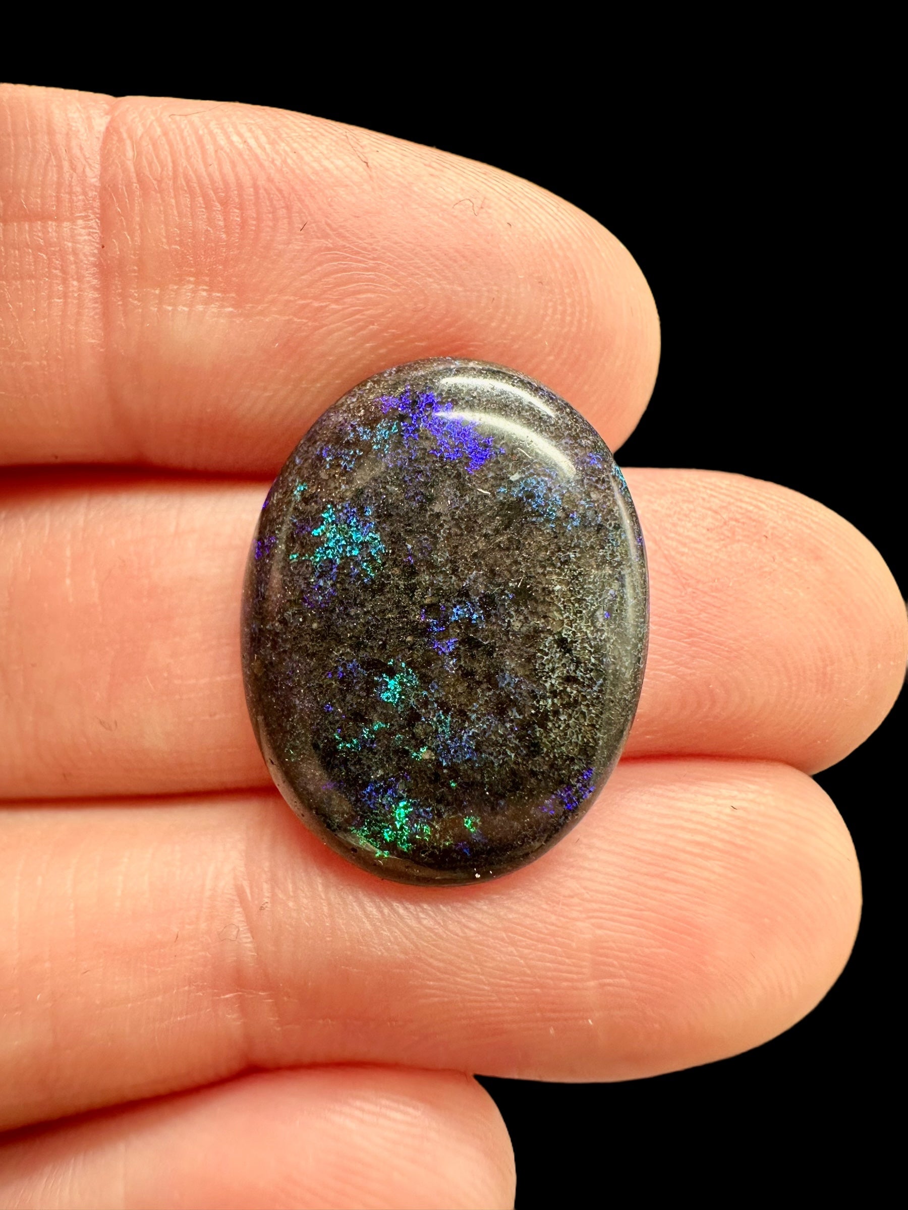 Australian opal 10,3ct – Cabochon – Andamooka, Australia