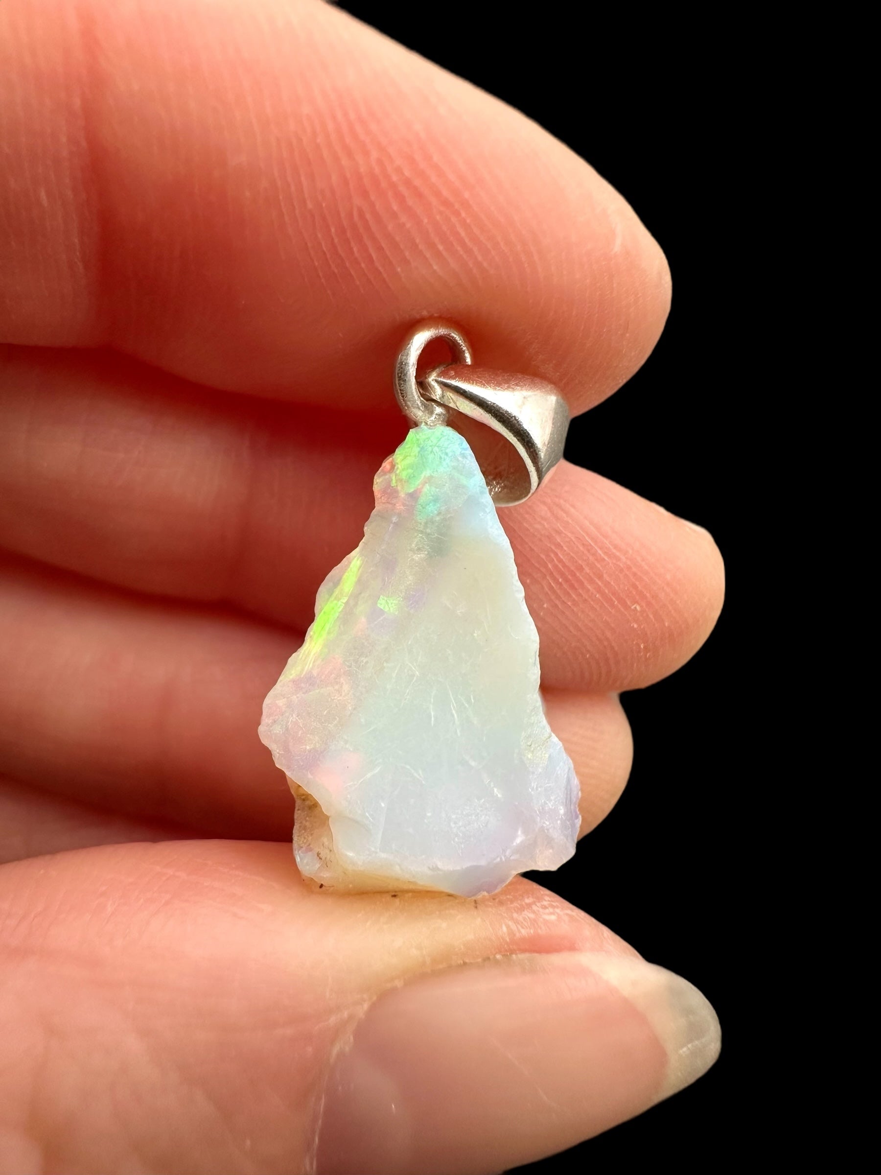 Silver precious opal pendant - SP/OP043
