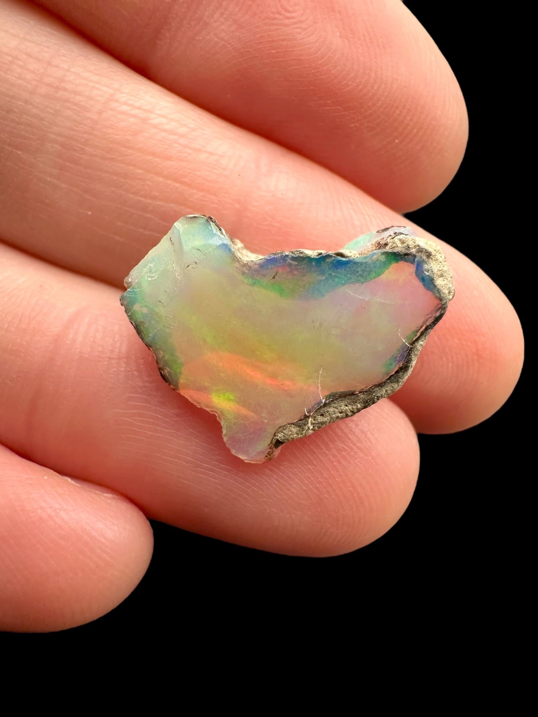 Precious opal 6ct – Welo, Ethiopia