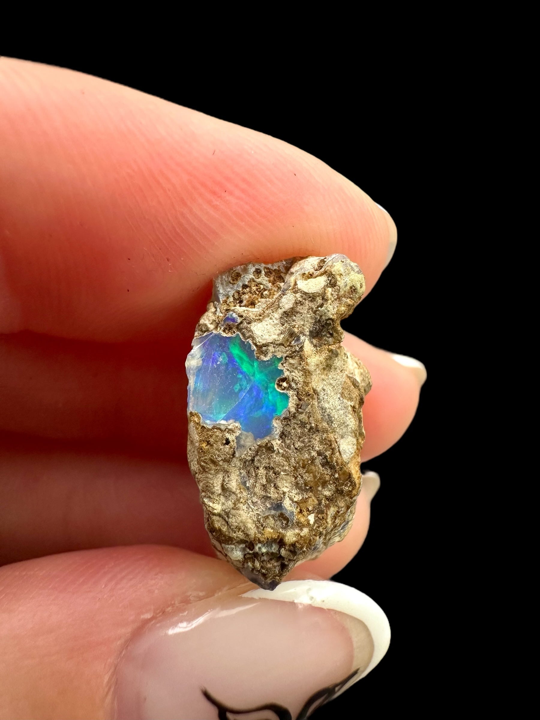 Precious opal 11ct – Welo, Ethiopia - OP306