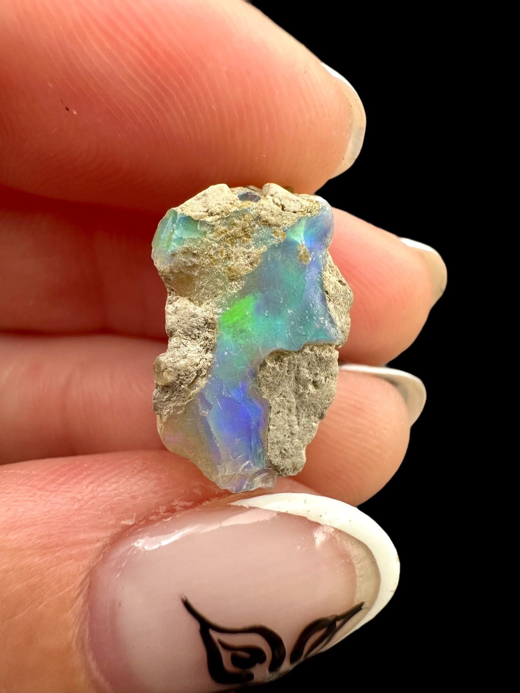 Precious opal 5,5ct – Welo, Ethiopia