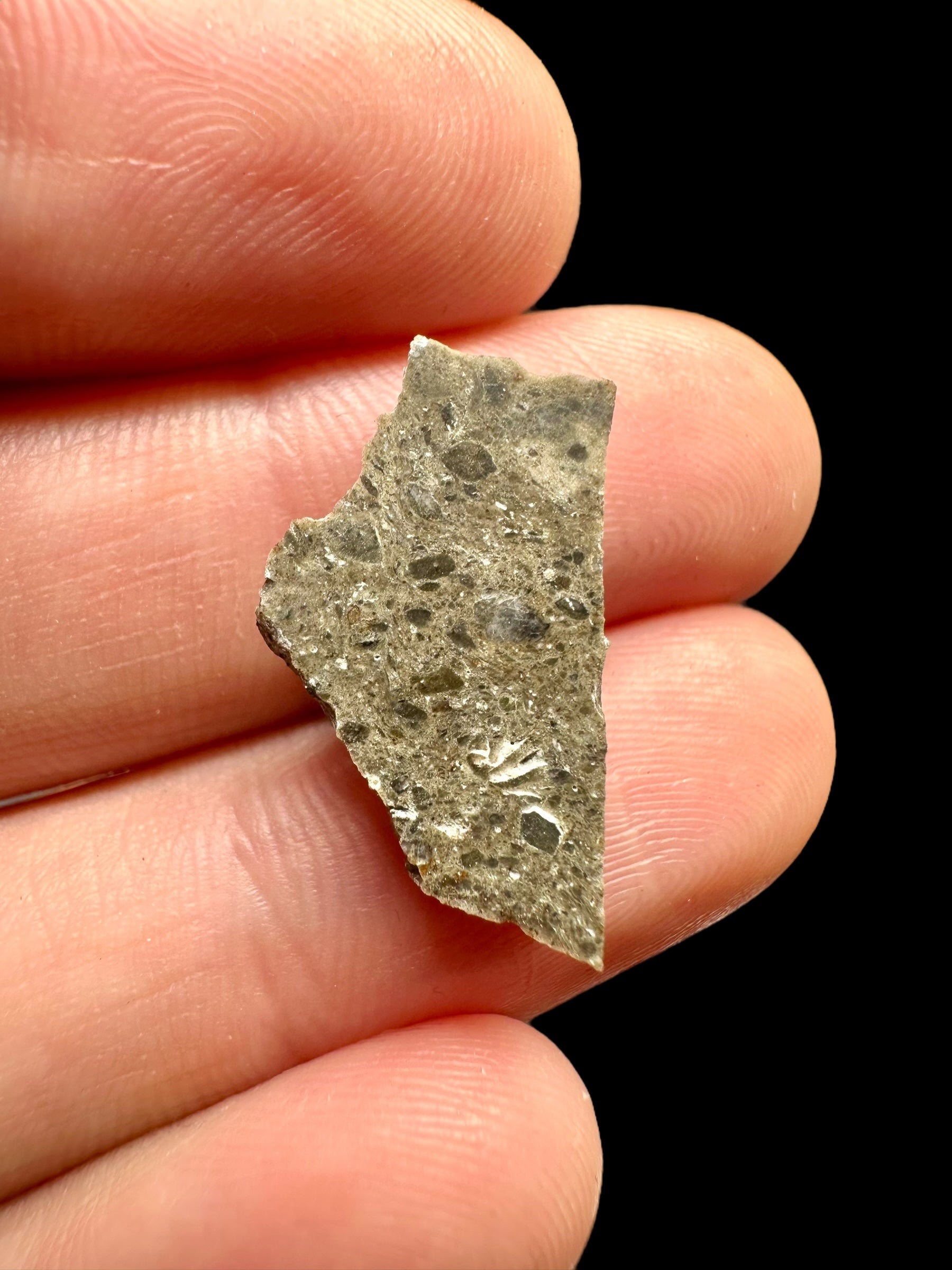 Lunar meteorite Oued el Hamim 001 – 1,2g – Libya - MEOH17