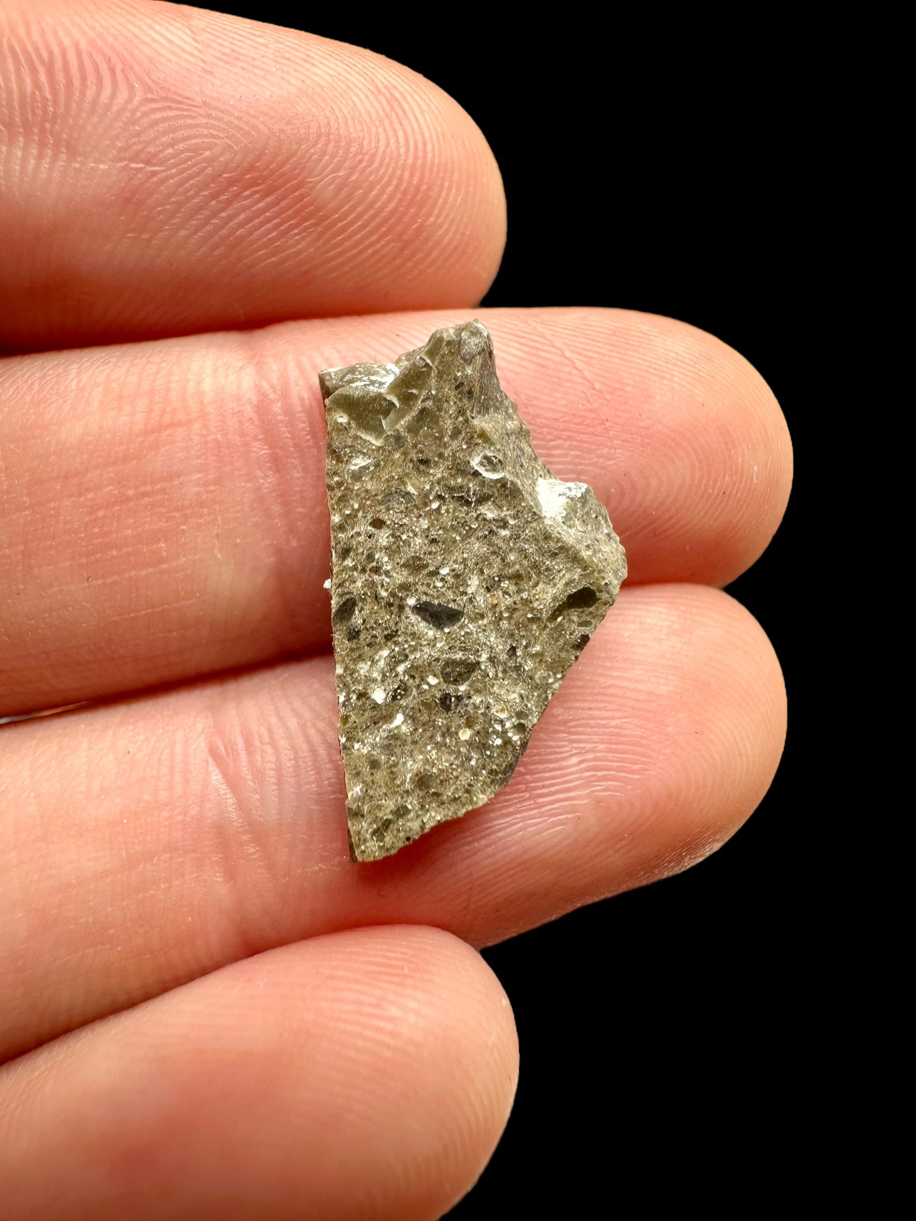 Lunar meteorite Oued el Hamim 001 – 1,2g – Libya - MEOH17