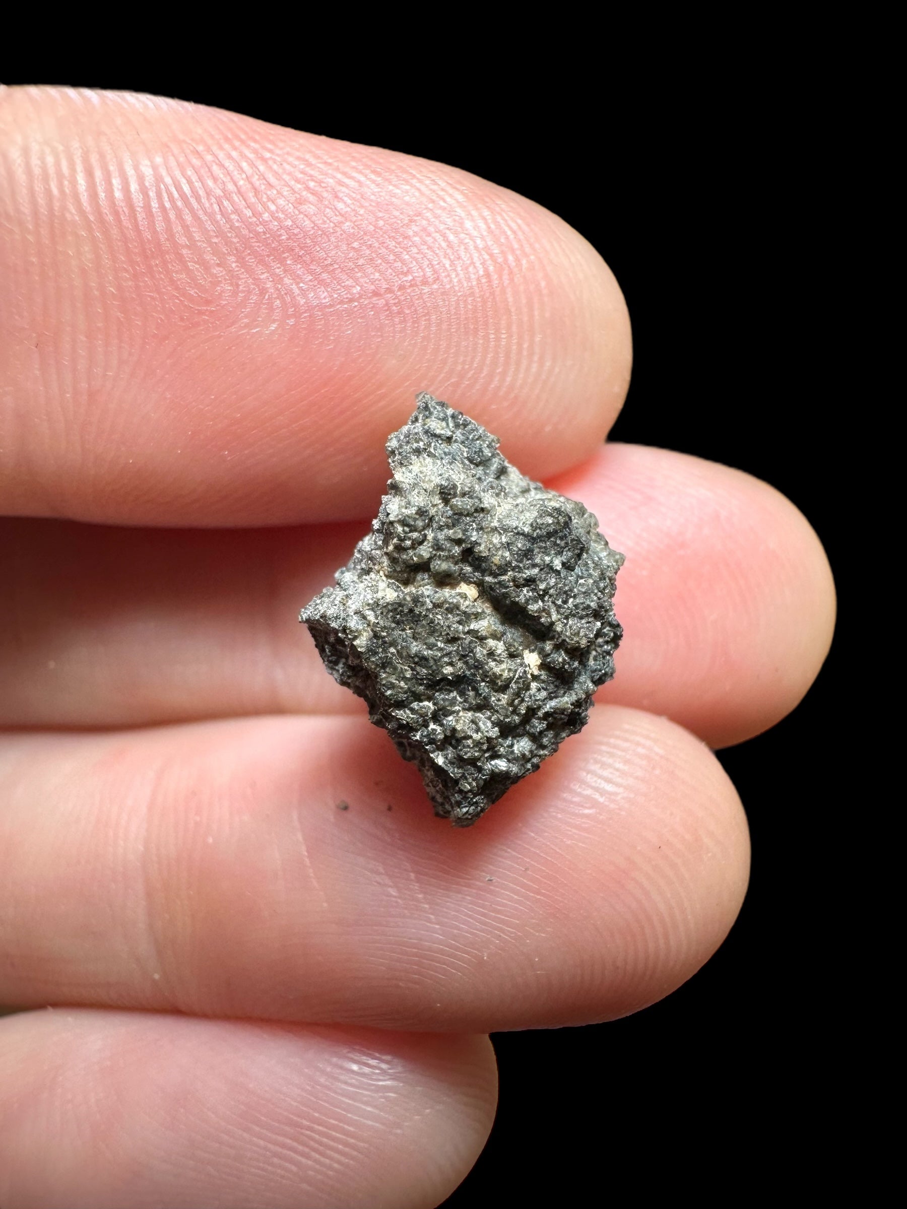Meteorite Ksar Ghilane 022 – 1,5g – Tunisia - MEKG15