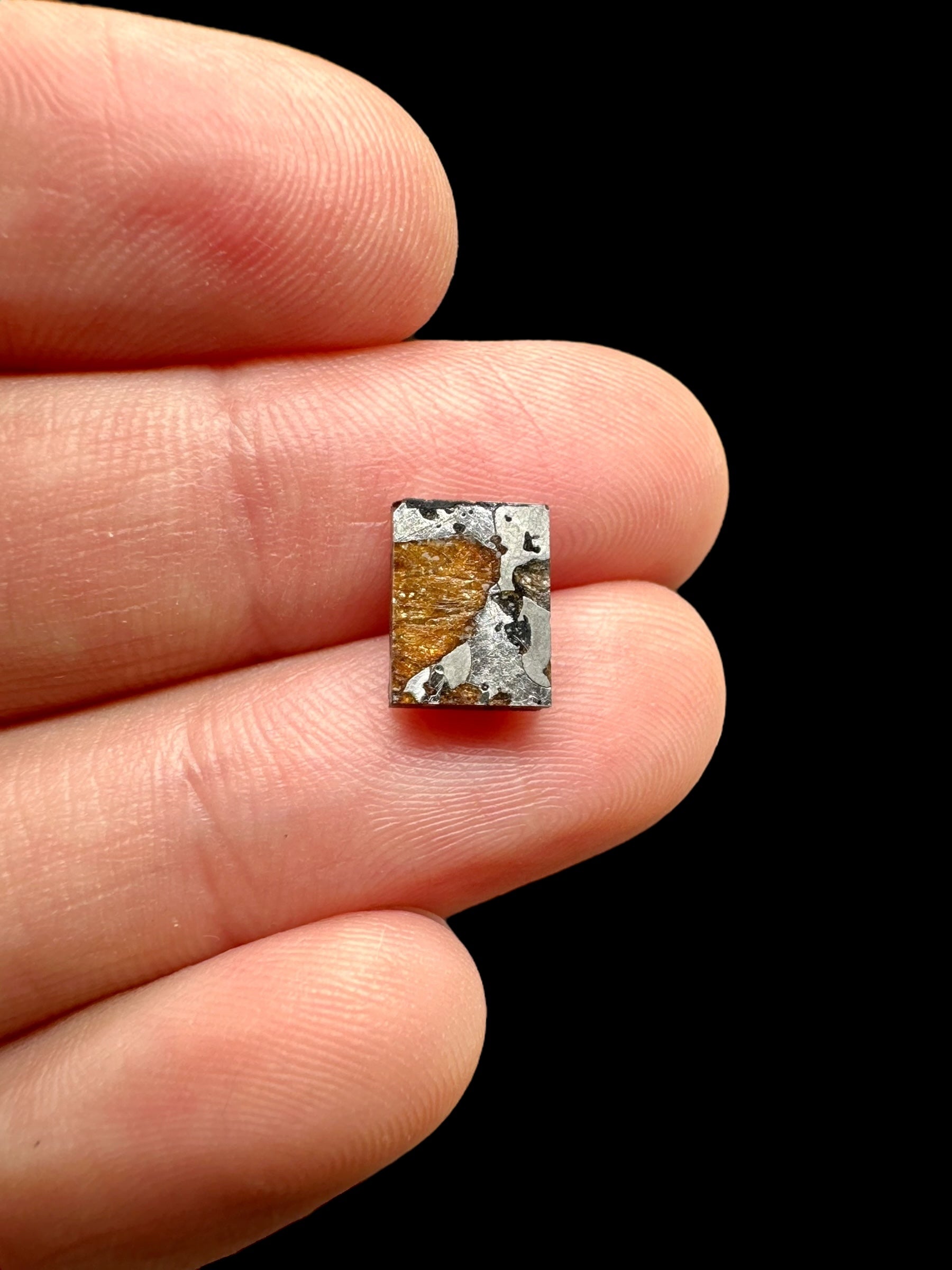 Meteorite Hassi el Biod 002 – 0,7g – Algeria - MEHA09