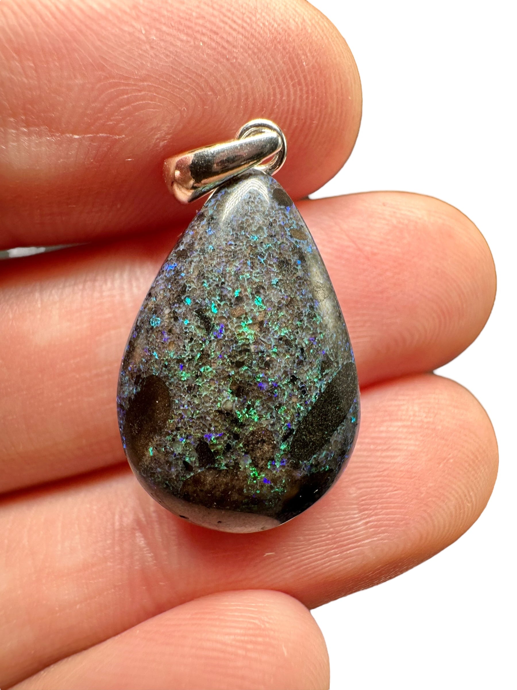 Silver pendant from Australian opal