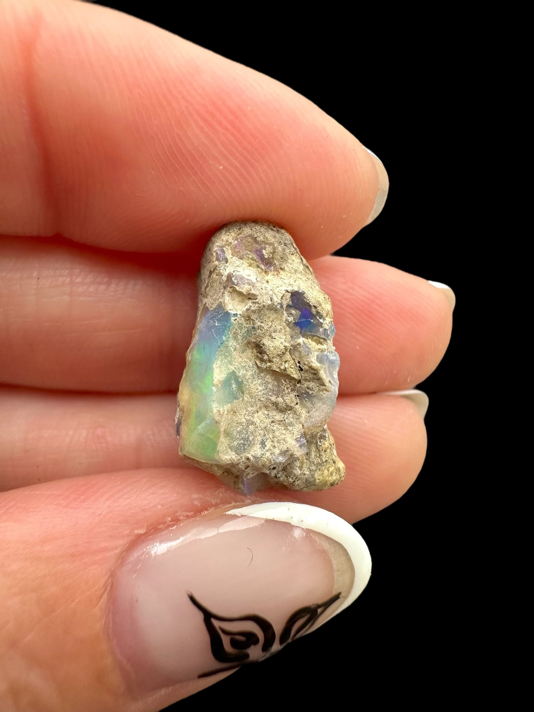 Precious opal 8ct – Welo, Ethiopia - OP311