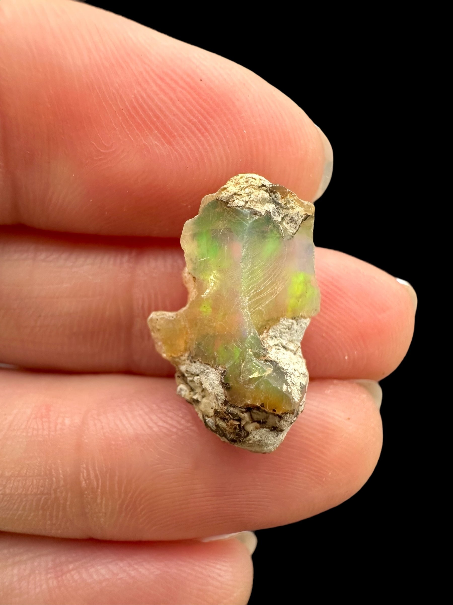 Precious opal 5,5ct – Welo, Ethiopia