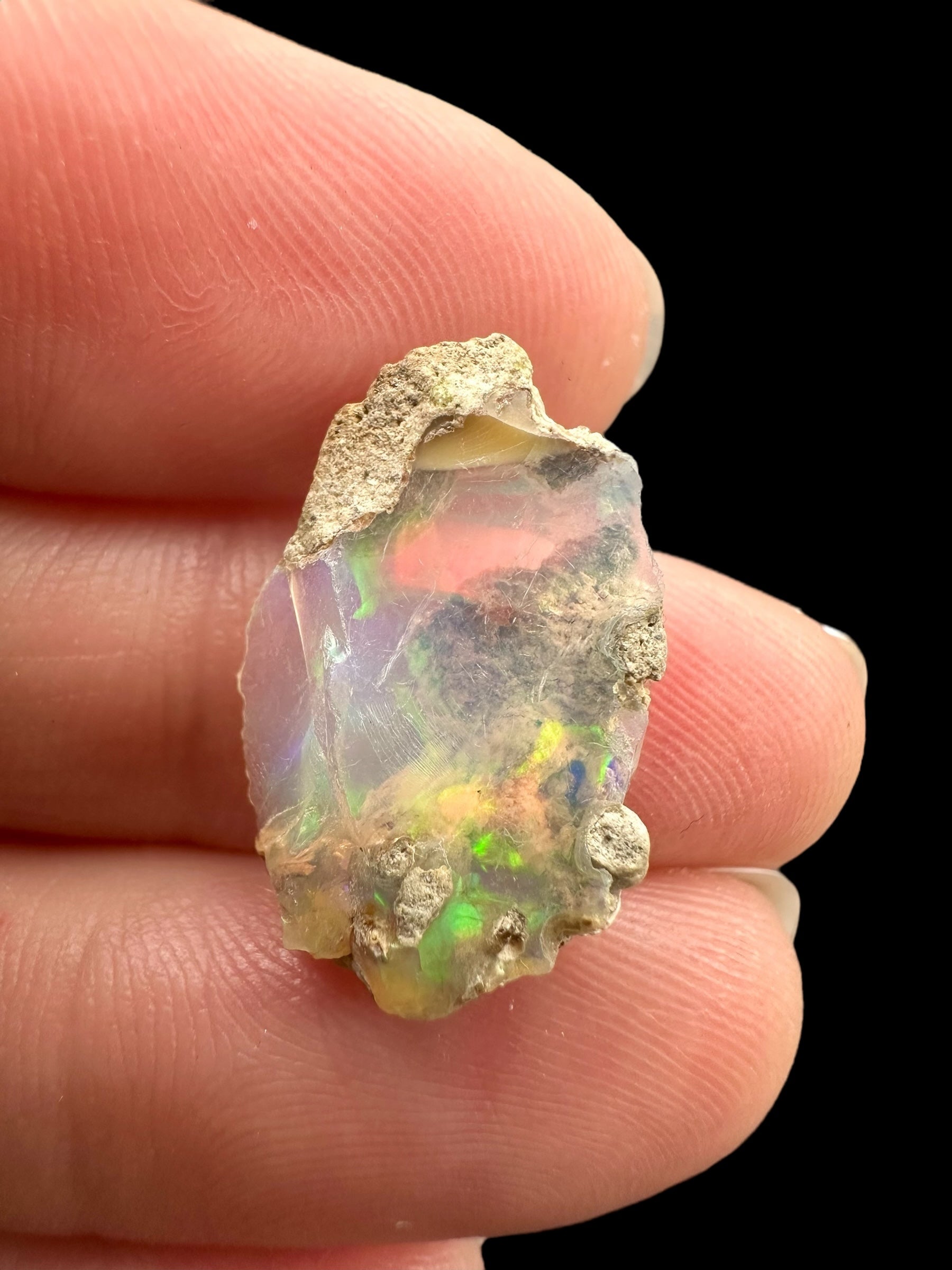 Precious opal 4ct – Welo, Ethiopia