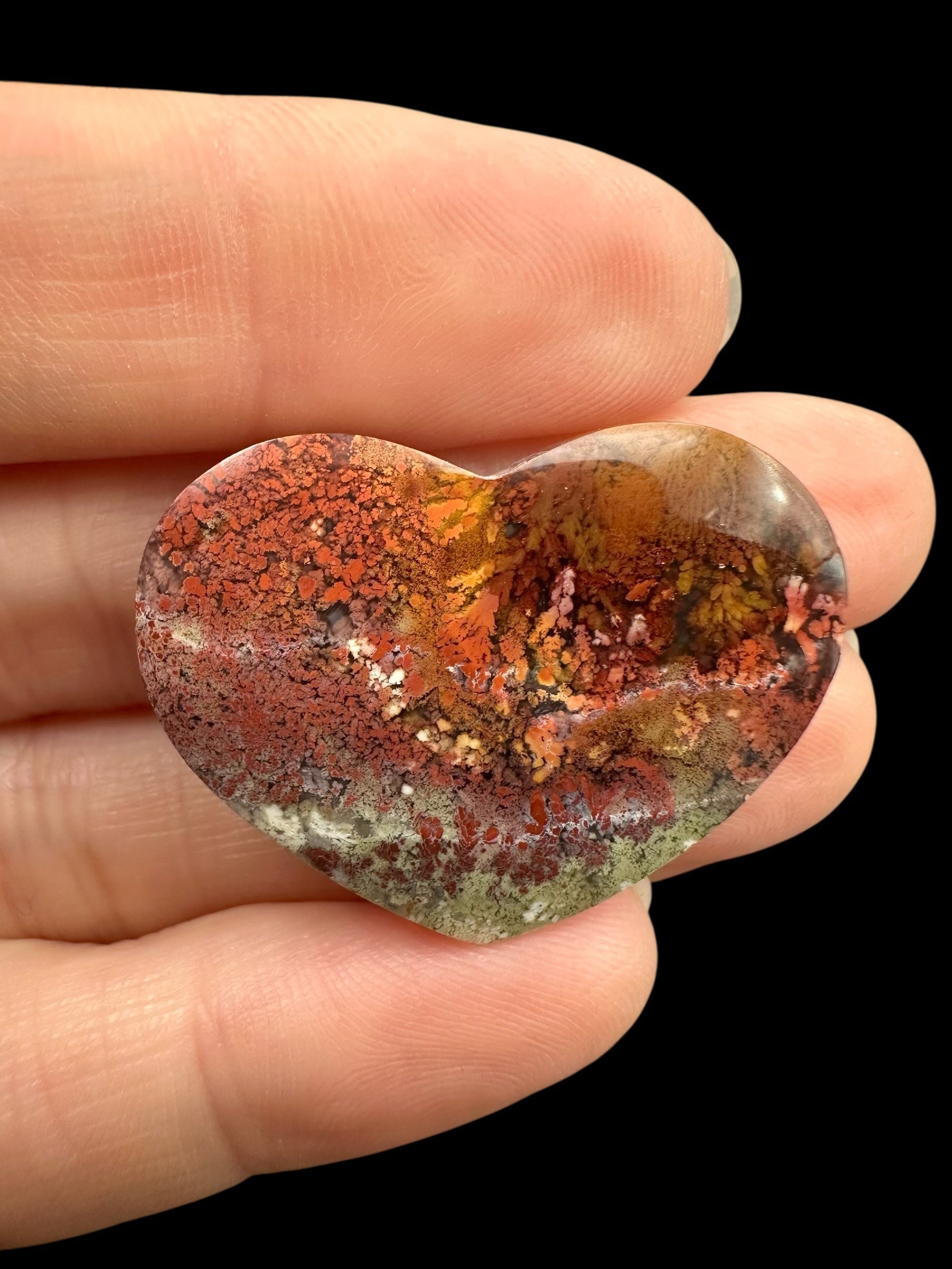 Moos agate heart – West Java, Indonesia