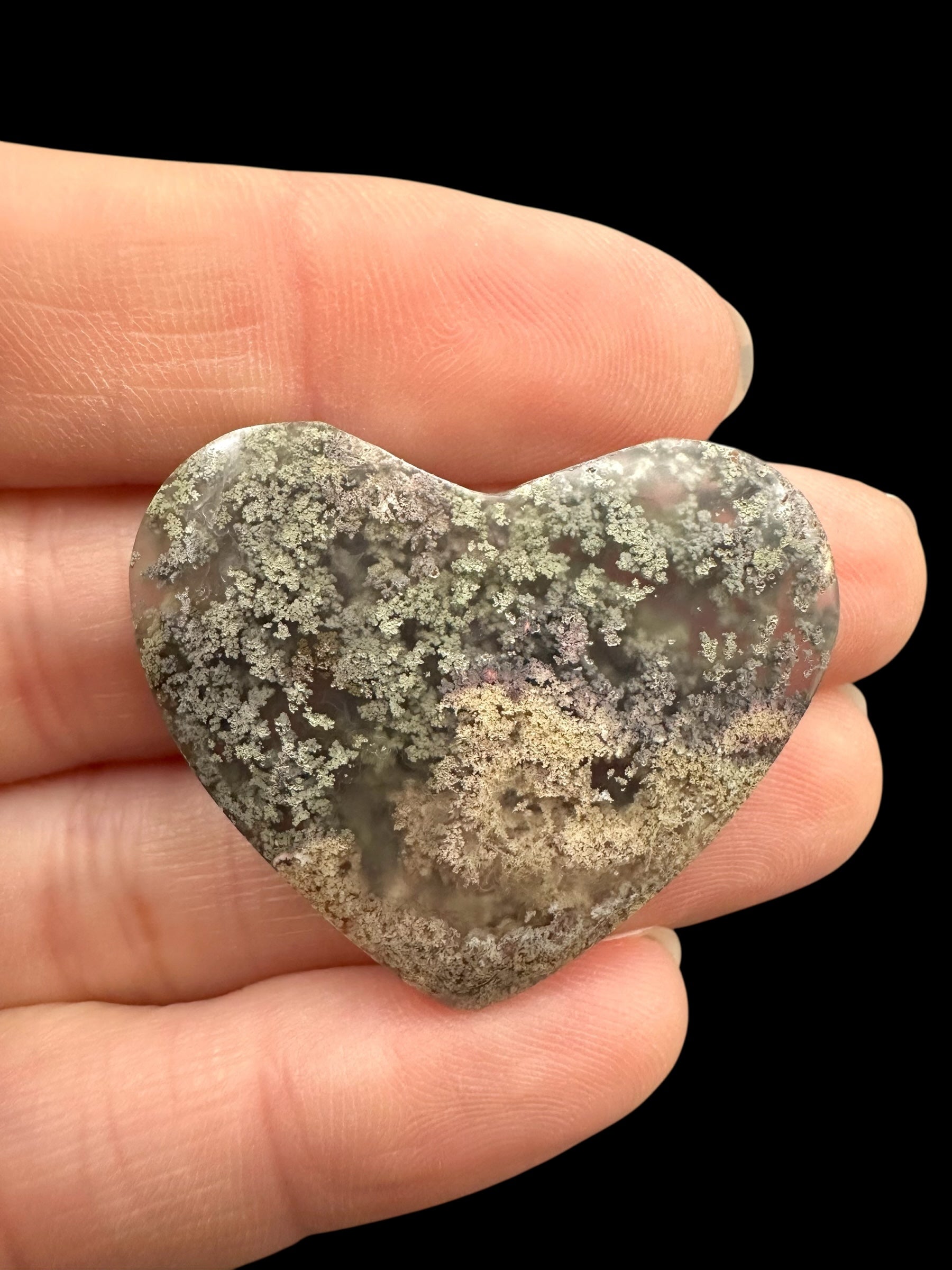 Moos agate heart – West Java, Indonesia