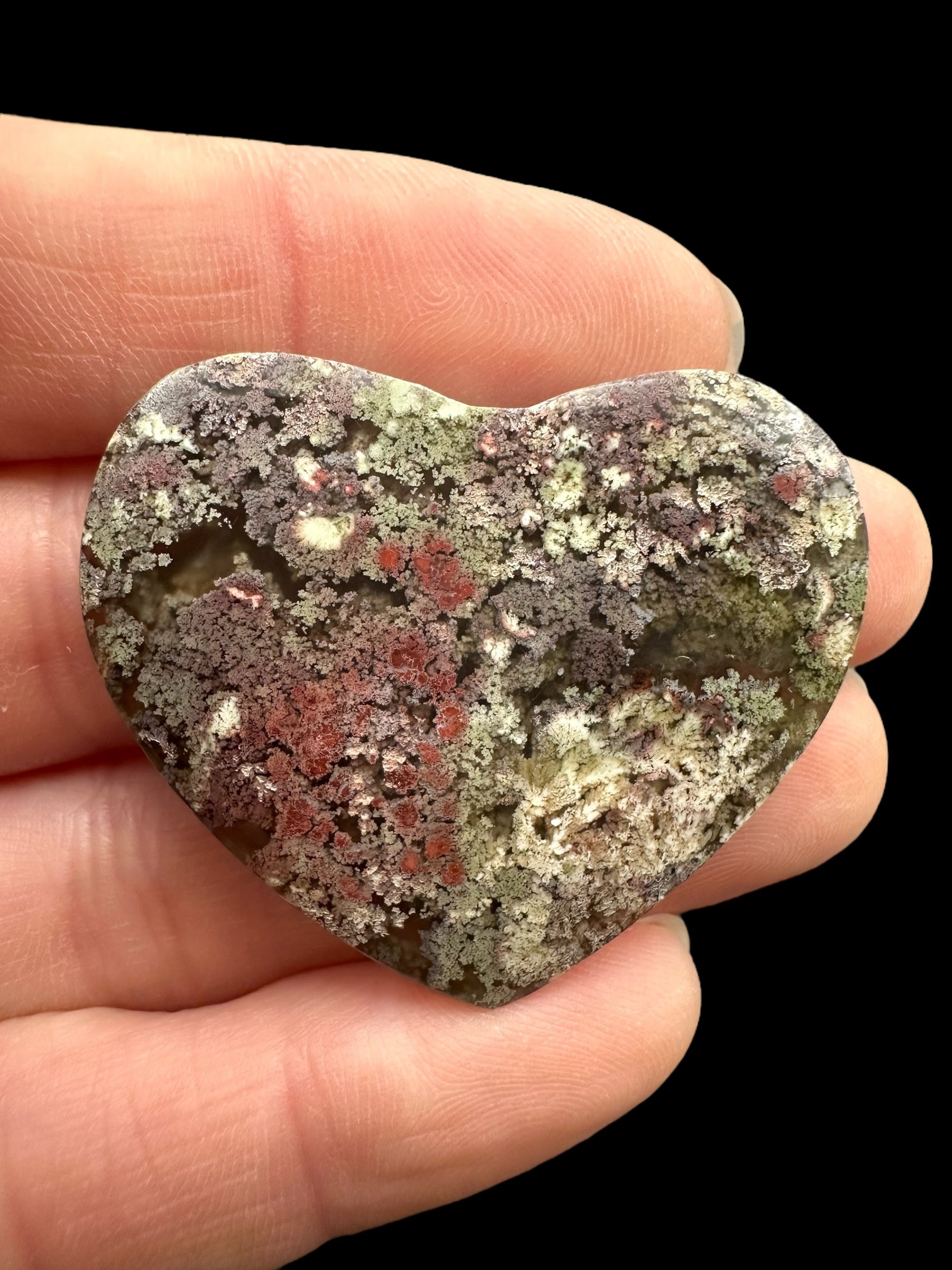 Moos agate heart – West Java, Indonesia