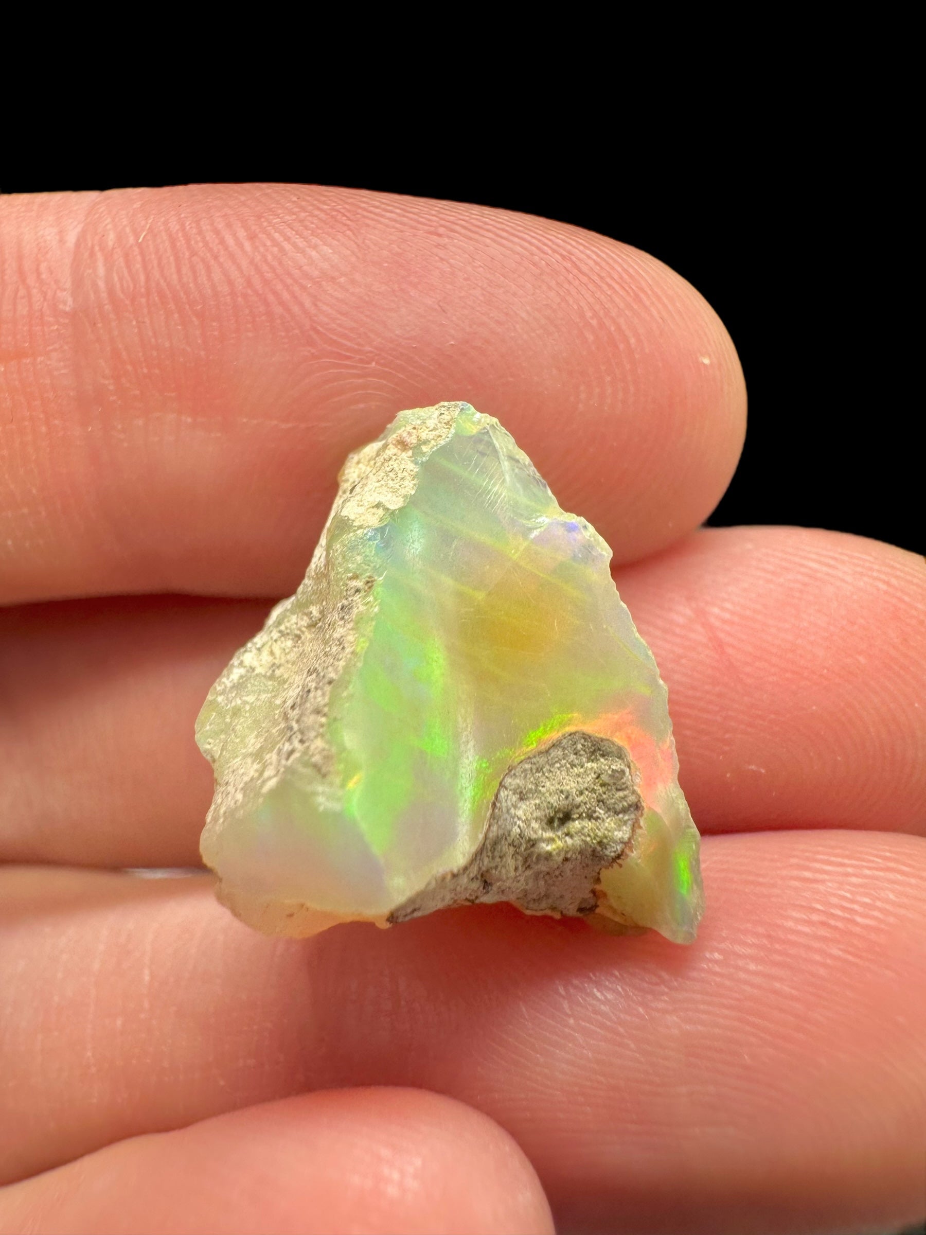 Precious opal 11ct – Welo, Ethiopia - OP079