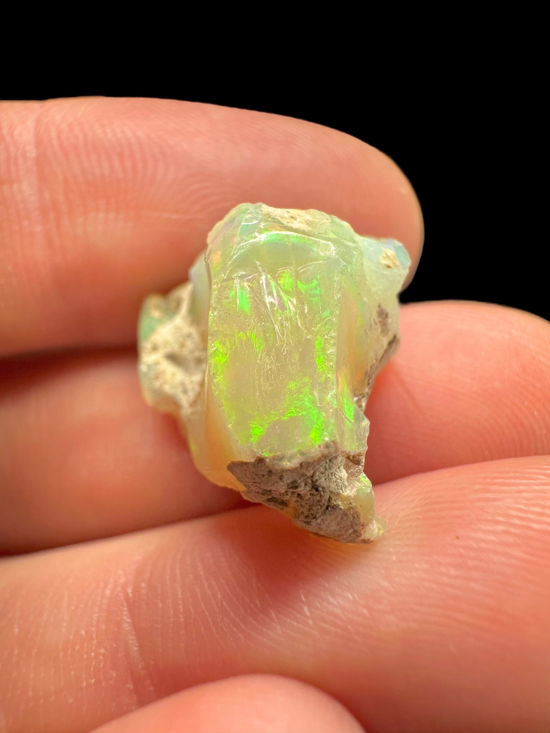 Precious opal 11ct – Welo, Ethiopia - OP079