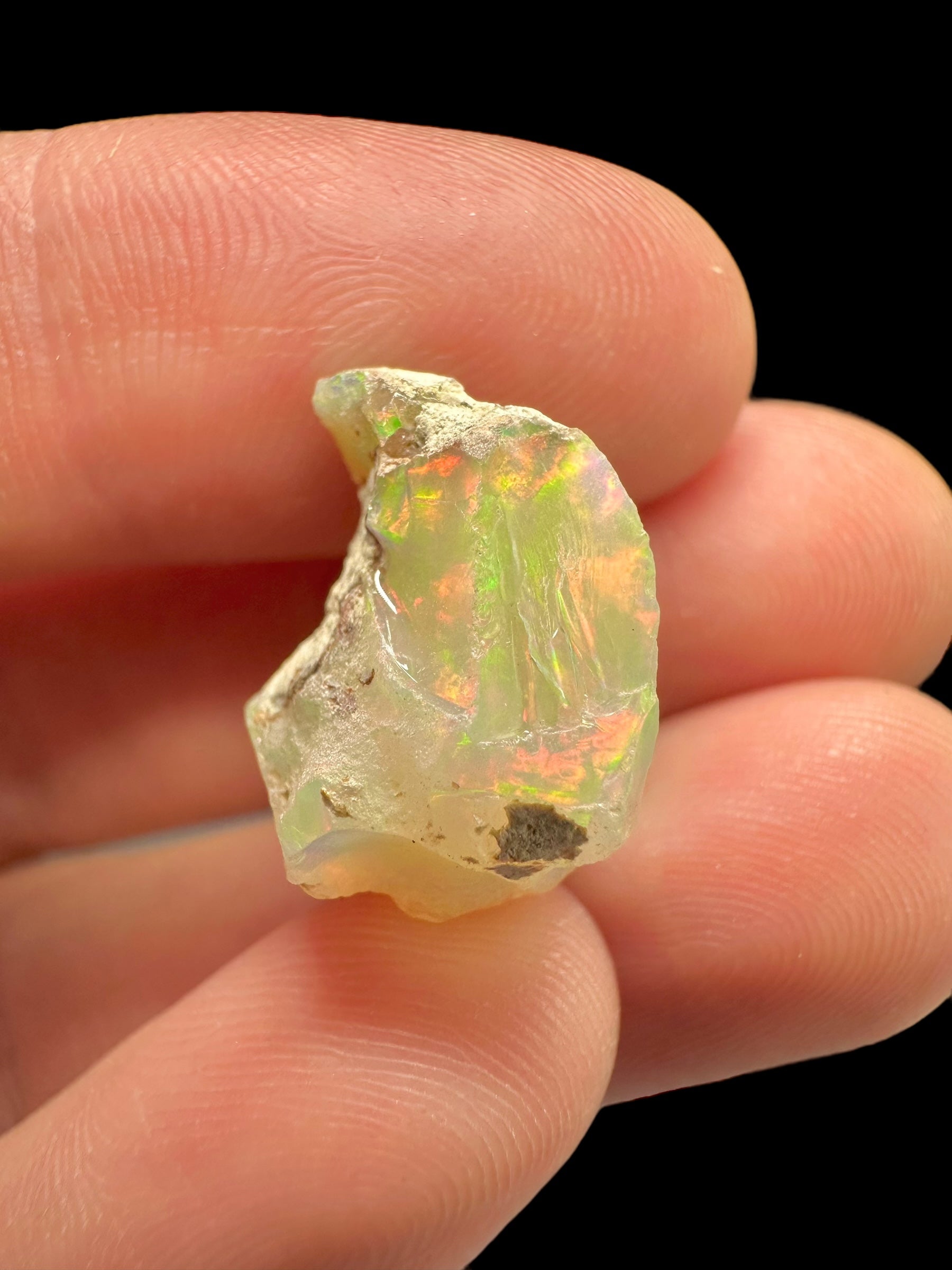 Precious opal 11ct – Welo, Ethiopia - OP079