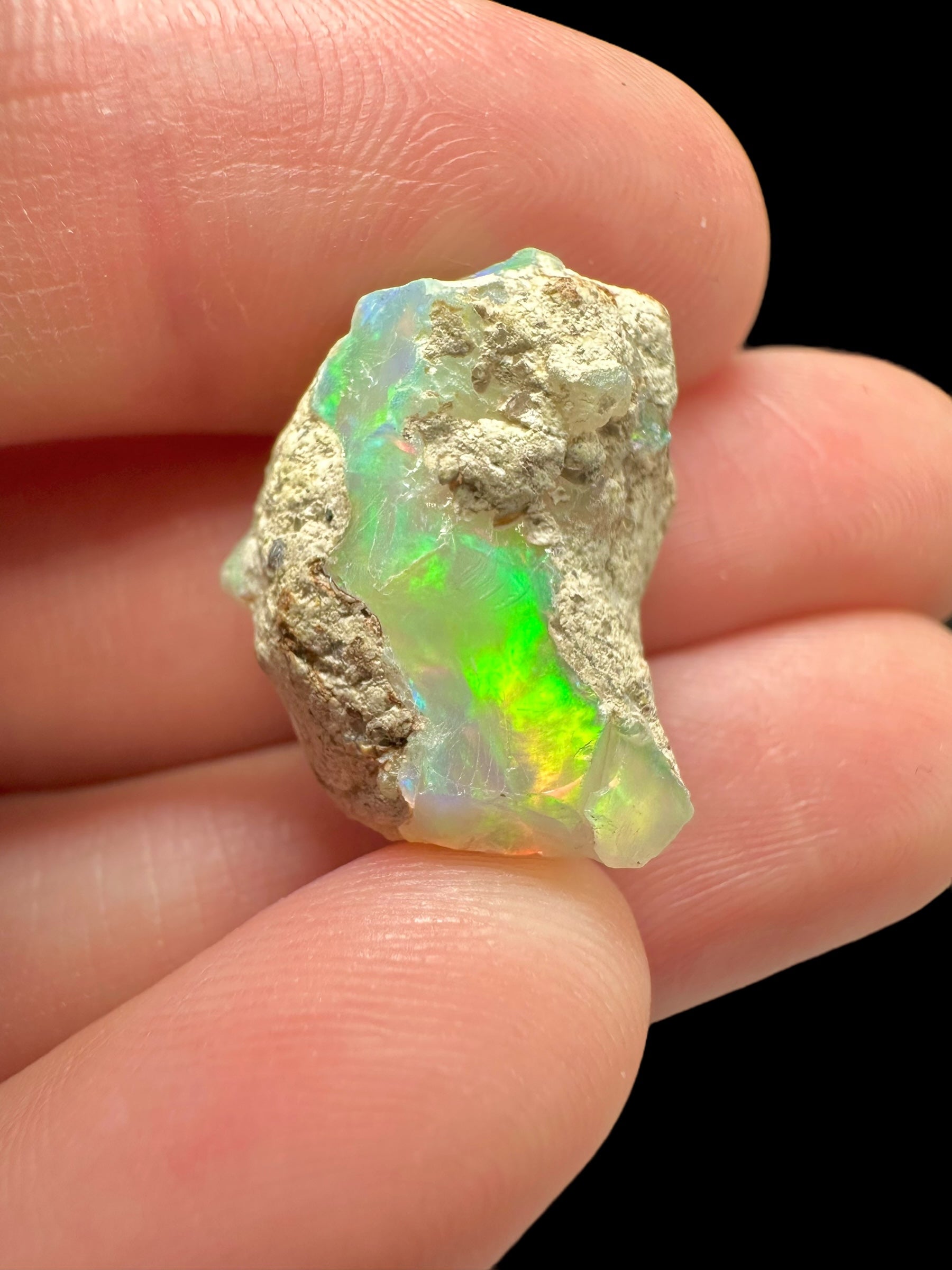 Precious opal 11ct – Welo, Ethiopia