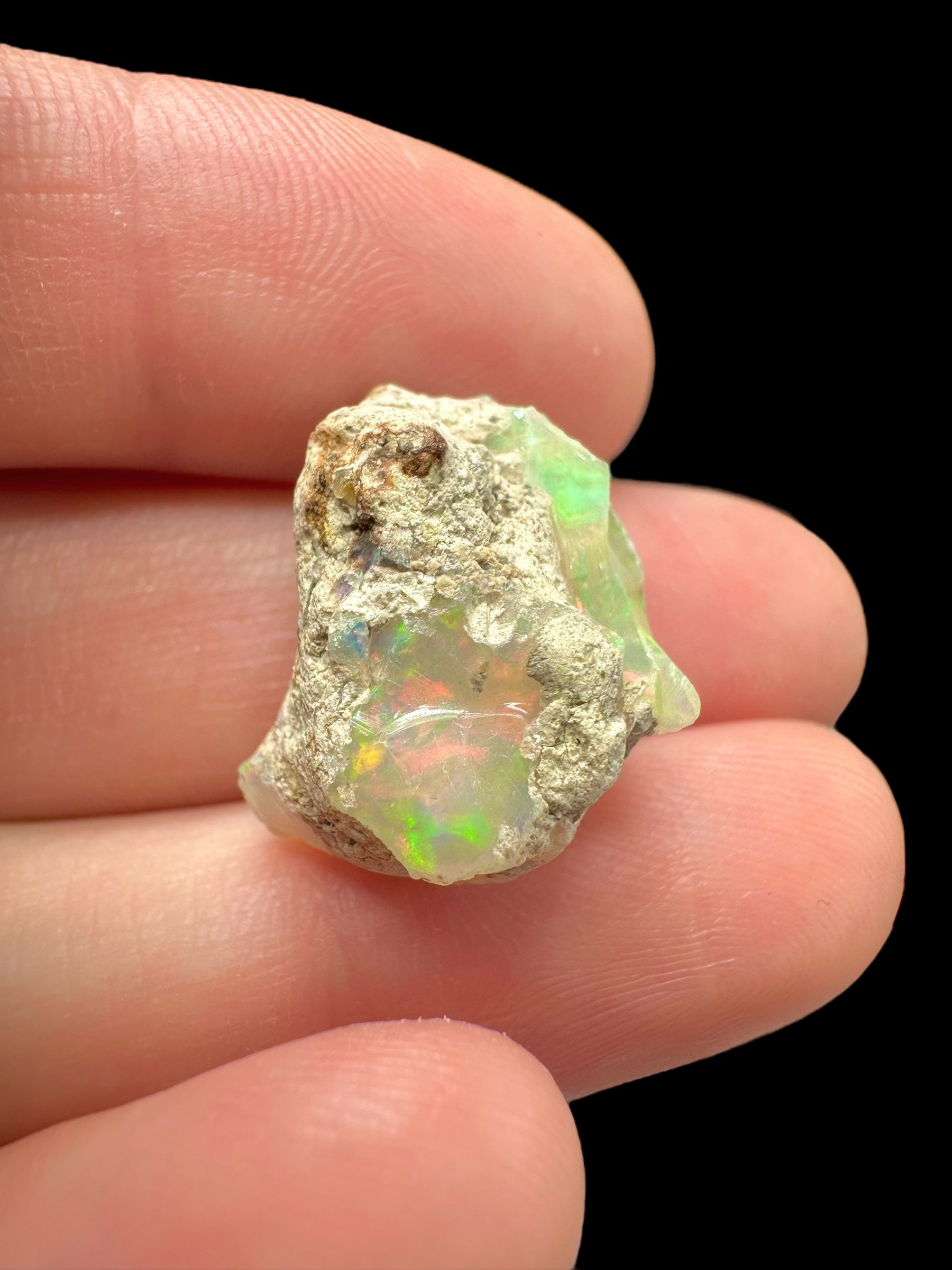 Precious opal 11ct – Welo, Ethiopia - OP086