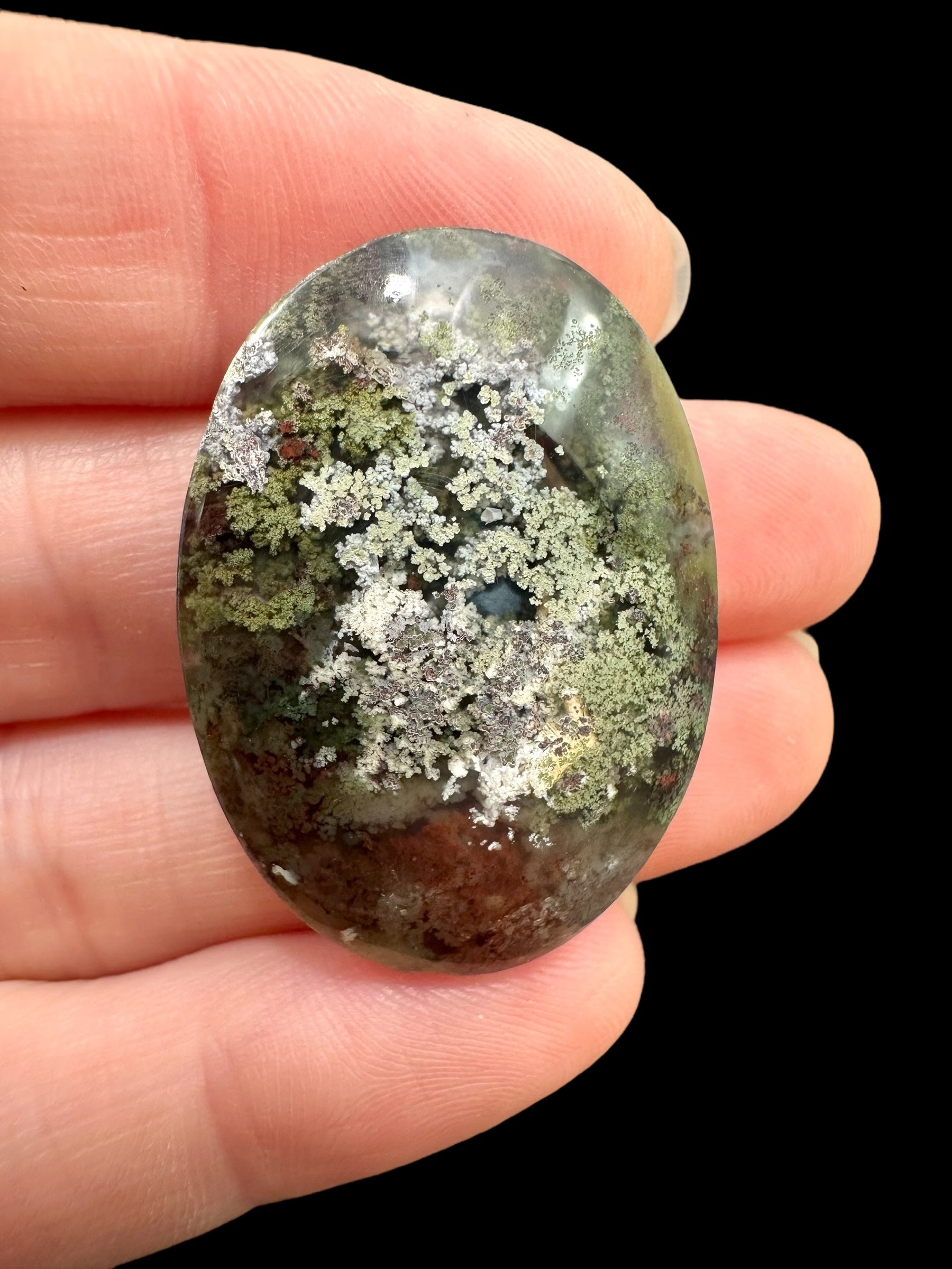 Moos agate cabochon – West Java, Indonesia