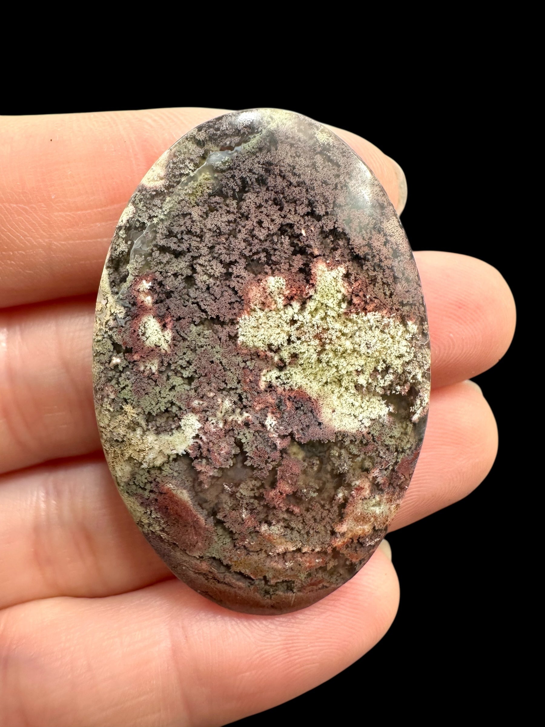 Moos agate cabochon – West Java, Indonesia