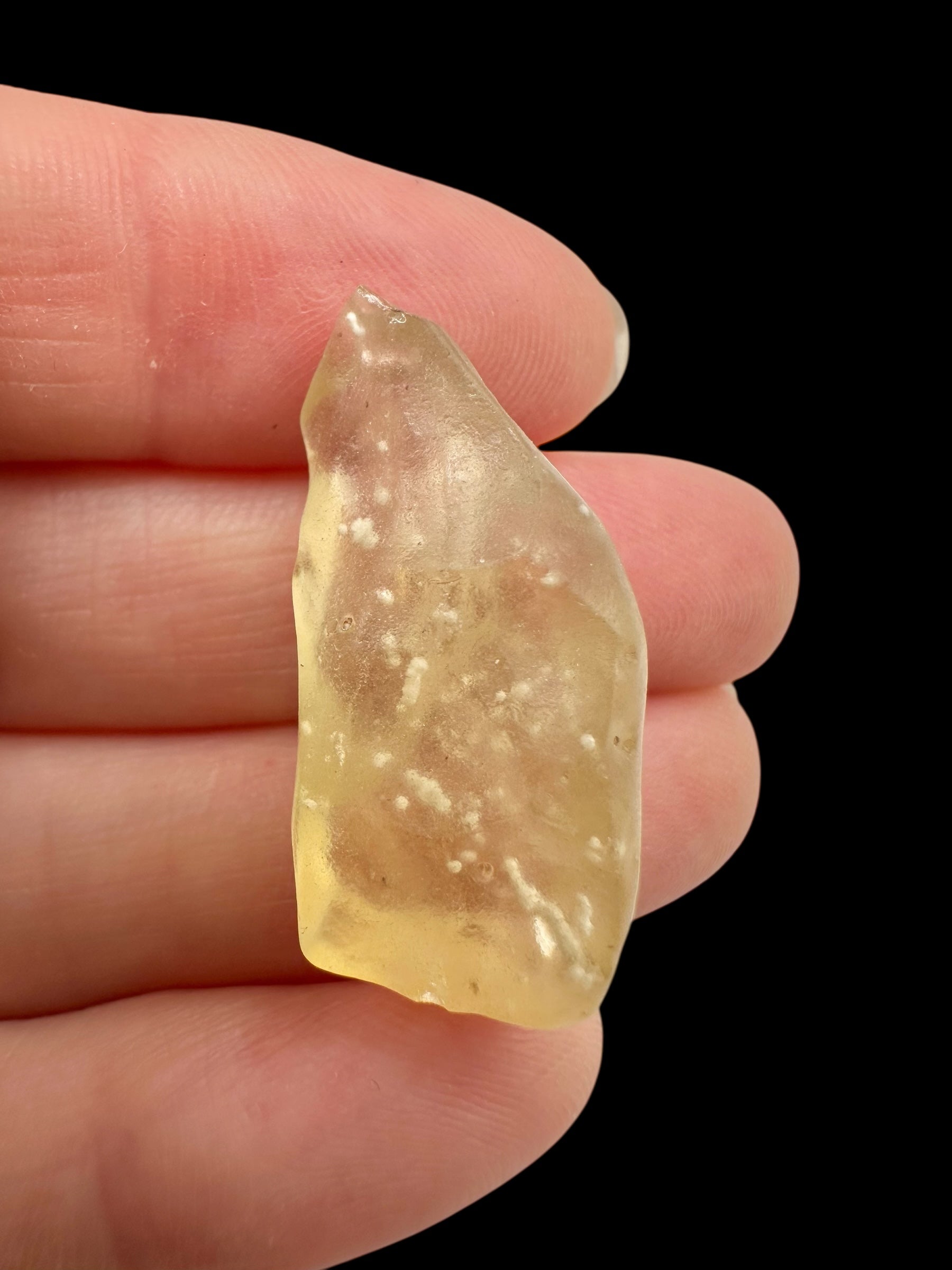 Libyan desert glass with grains of sand – 4,5g - LPS148