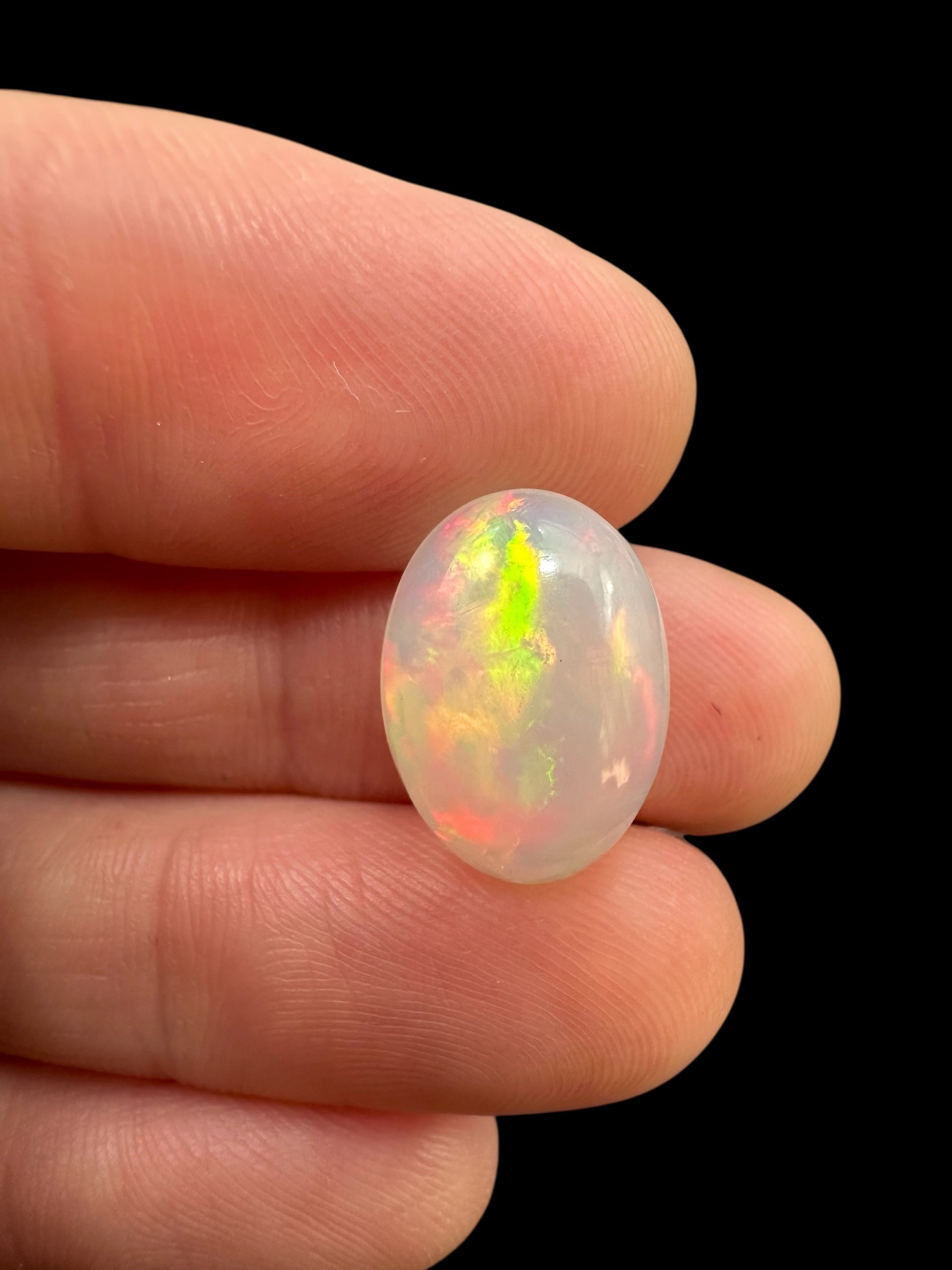 Precious opal cabochon 4,3ct – Welo, Ethiopia - OPK084