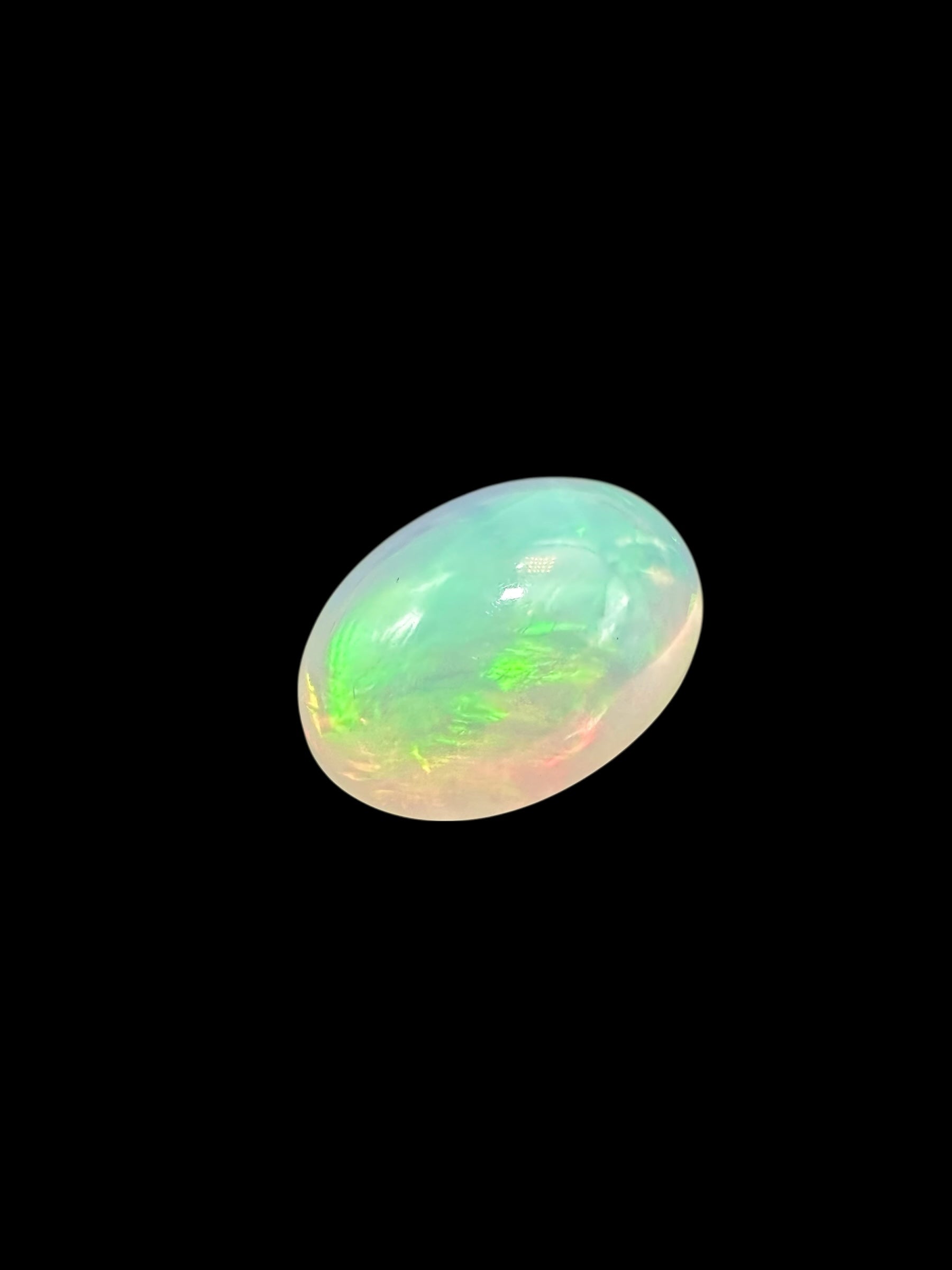 Precious opal cabochon 4,3ct – Welo, Ethiopia