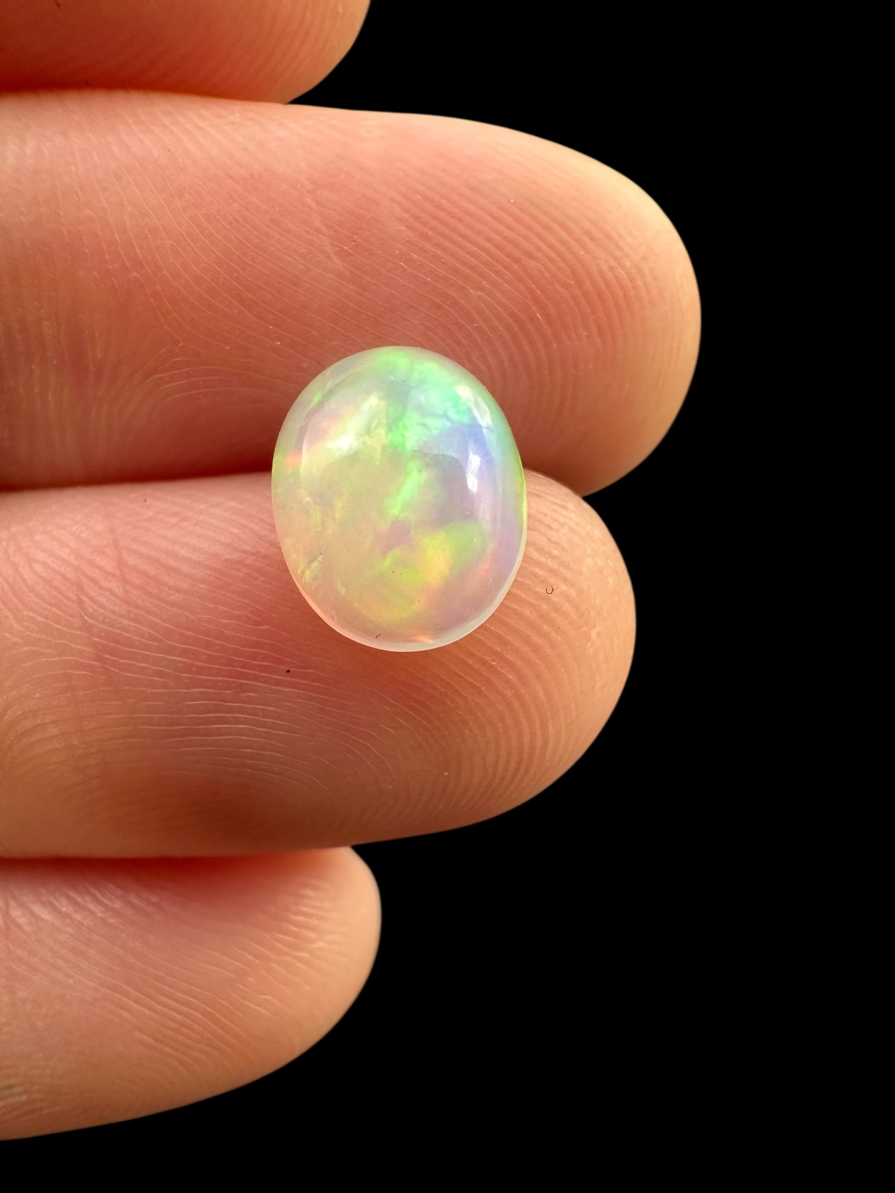 Precious opal cabochon 0,9ct – Welo, Ethiopia - OPK089