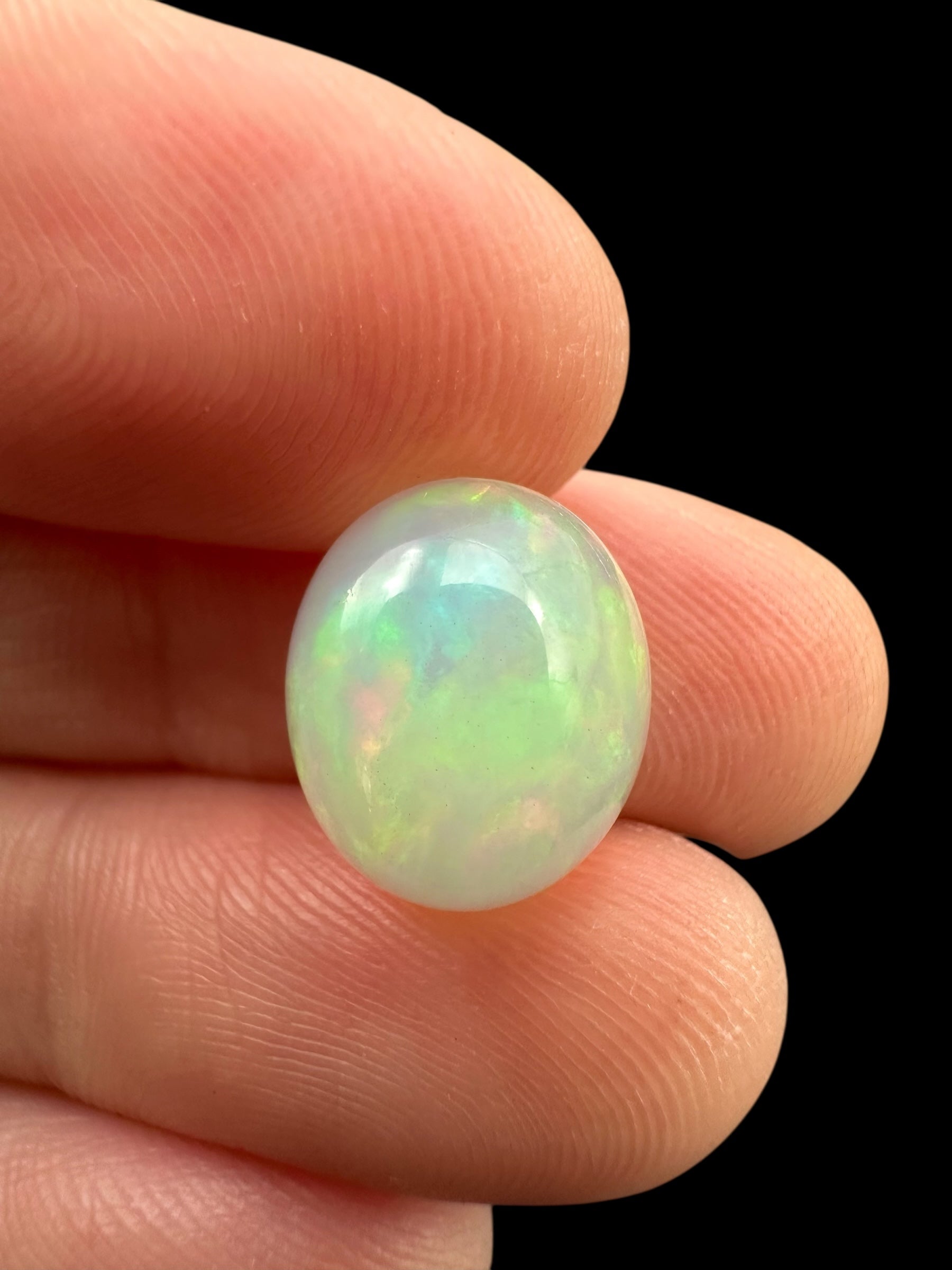 Precious opal cabochon 3,9ct – Welo, Ethiopia - OPK091