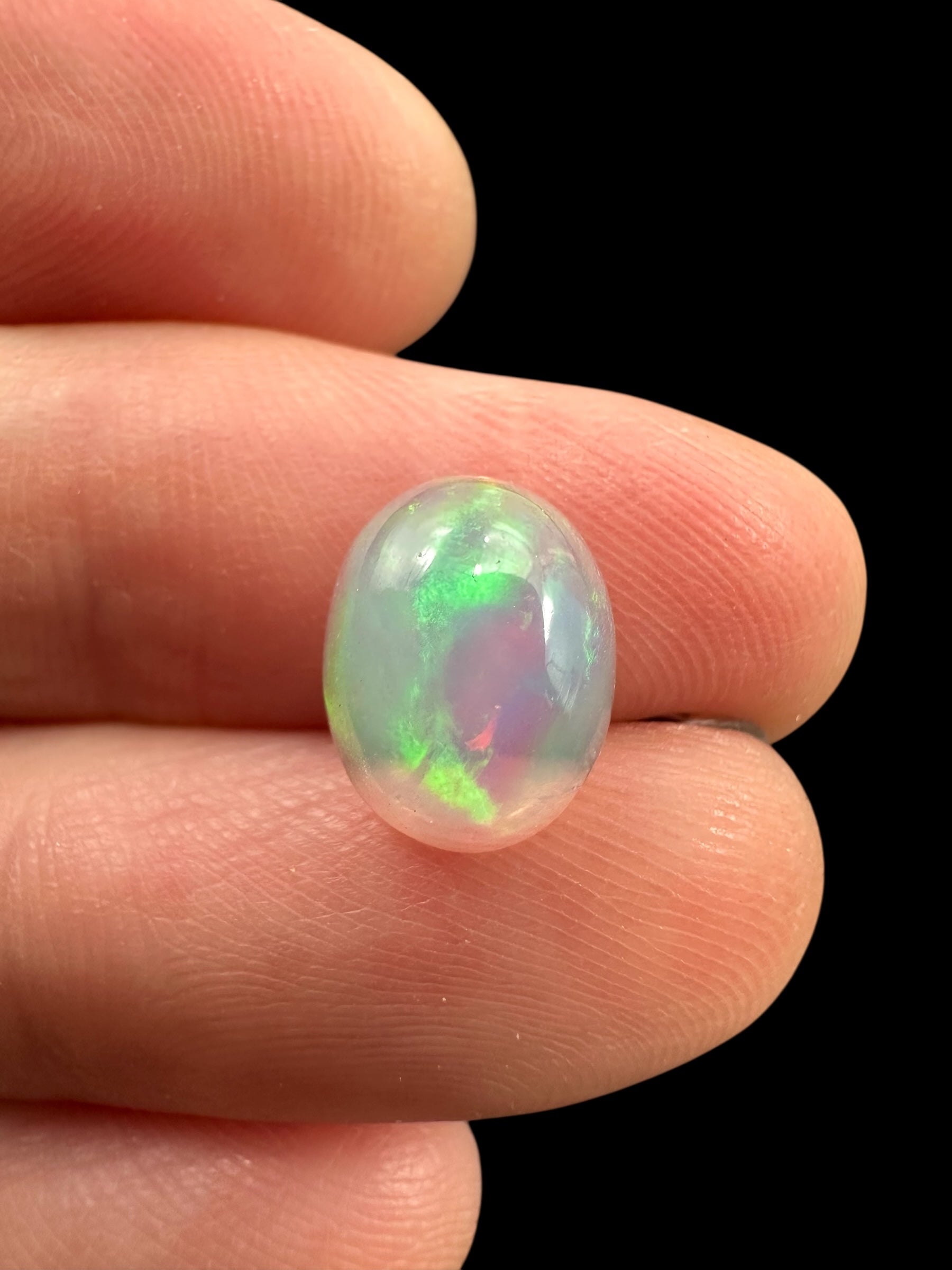 Precious opal cabochon 1,3ct – Welo, Ethiopia - OPK096
