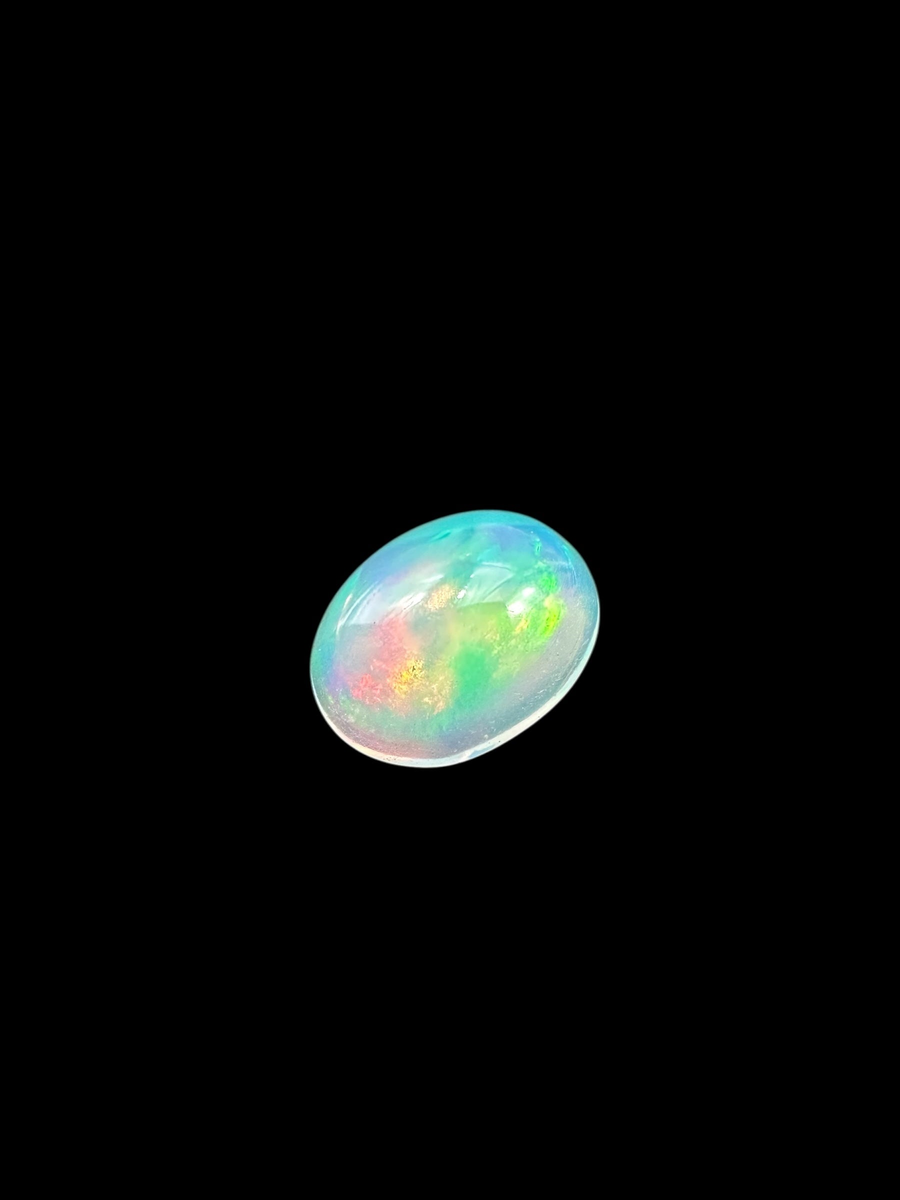 Precious opal cabochon 1,3ct – Welo, Ethiopia - OPK096