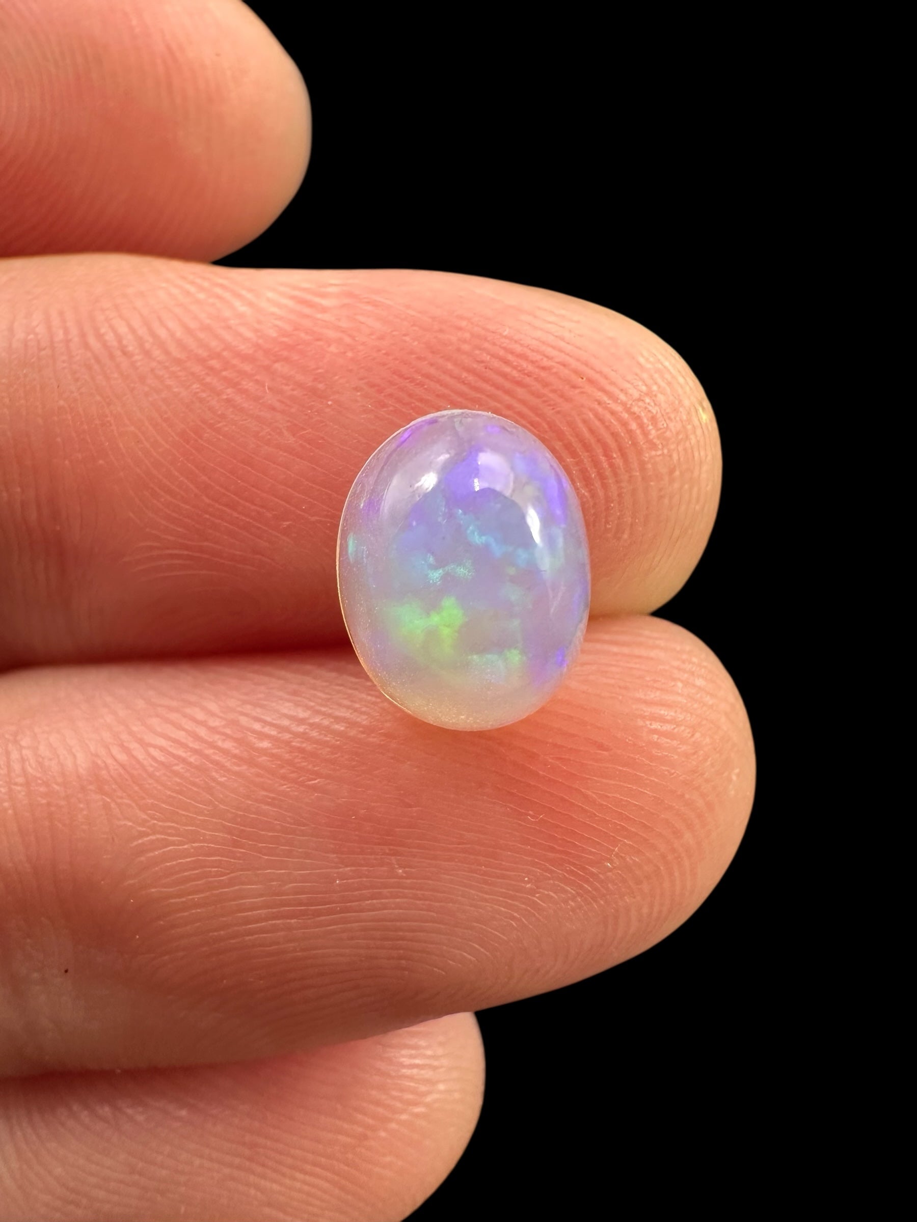 Precious opal cbochon 0,9ct – Welo, Ethiopia - OPK098