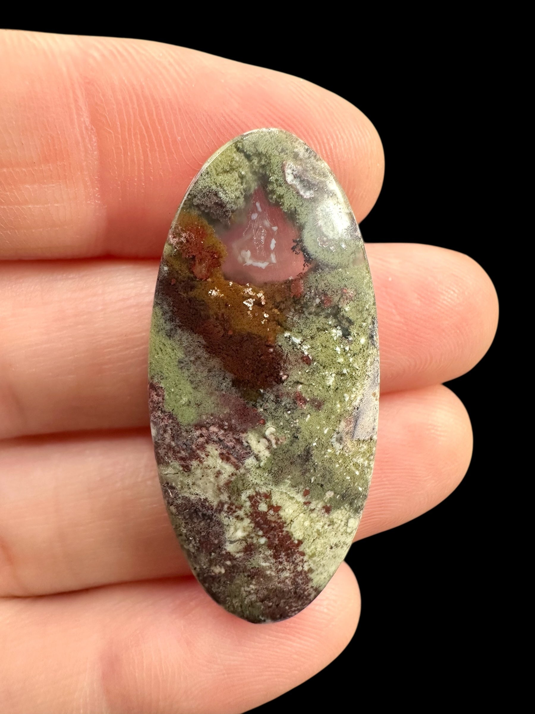 Moos agate cabochon – West Java, Indonesia