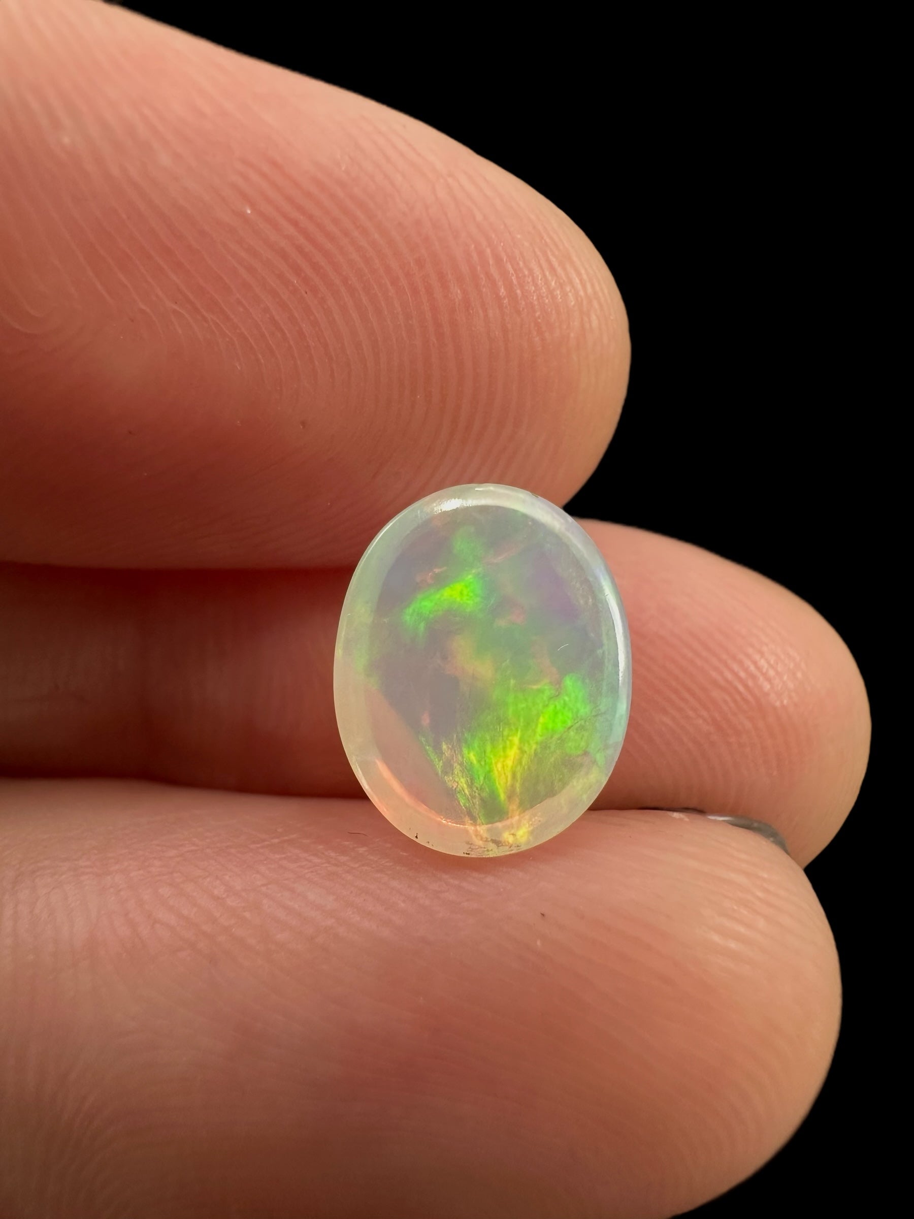 Precious opal cabochon 1,2ct – Welo, Ethiopia - OPK104