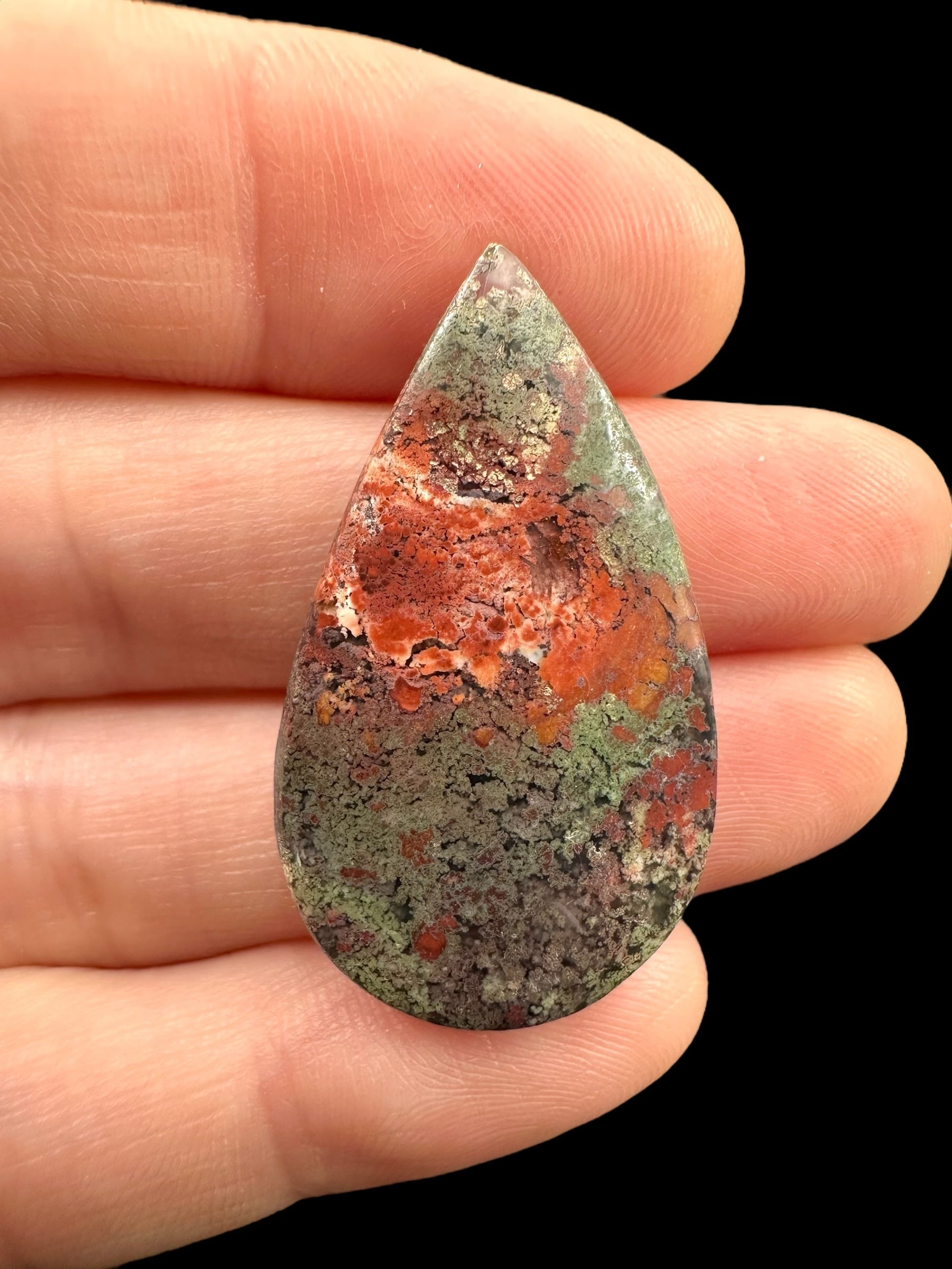 Moos agate cabochon – West Java, Indonesia