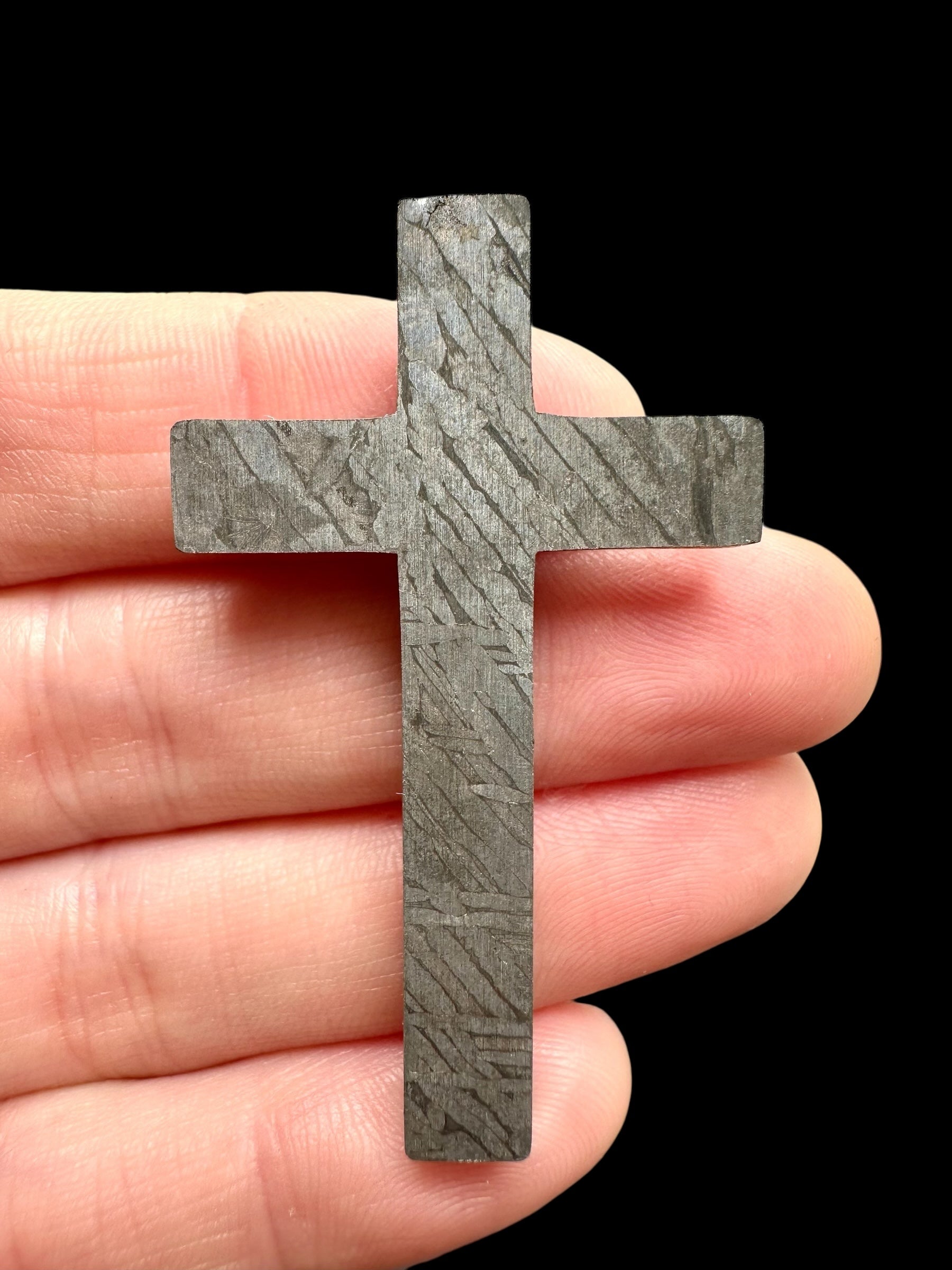 Aletai meteorite pendant – cross
