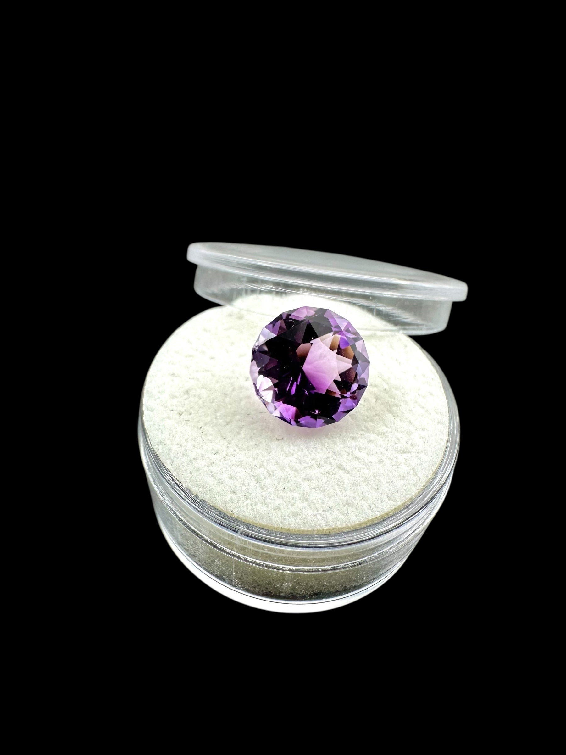 Round box for mineral samples (black and white) - PK002