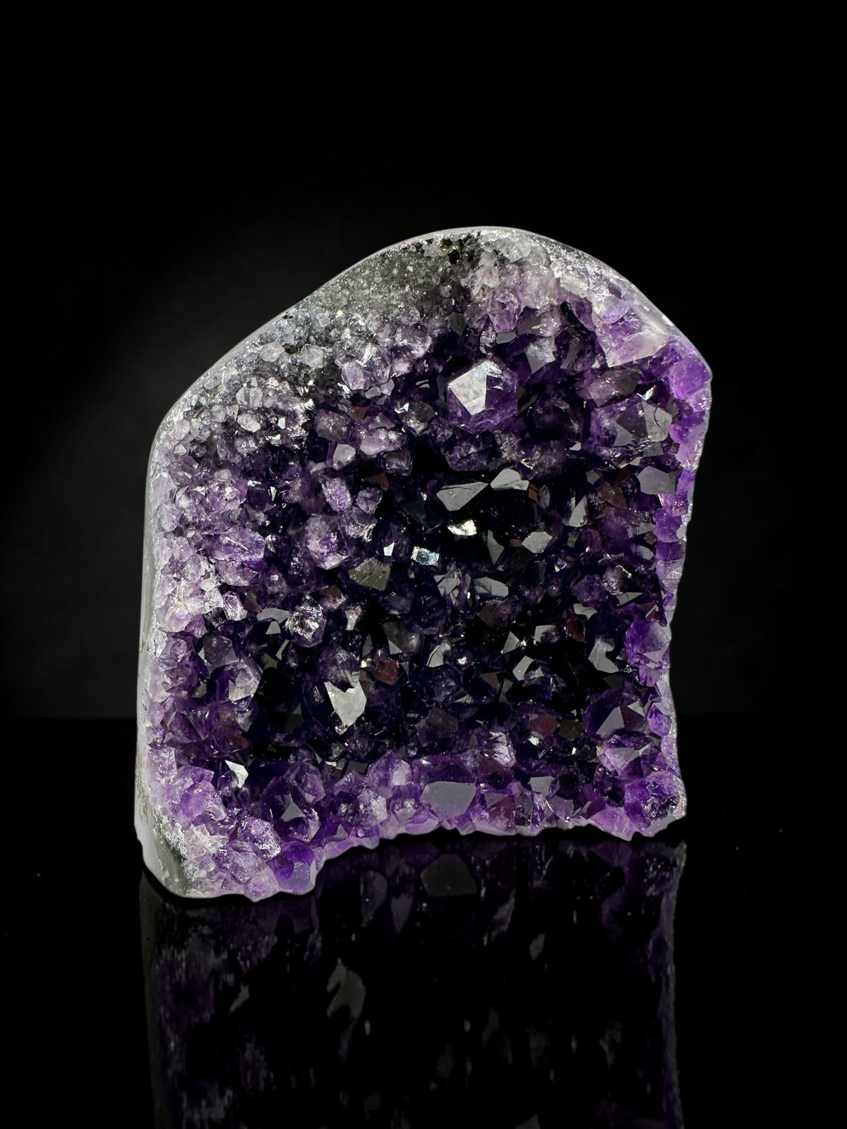 Amethyst geode (polished) – Uruguay